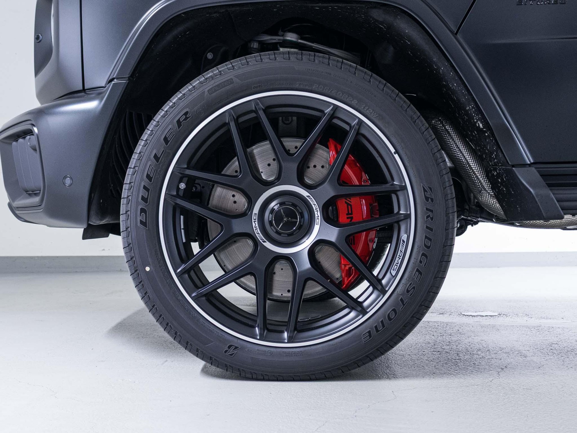 MERCEDES-BENZ G 63 AMG-image-14