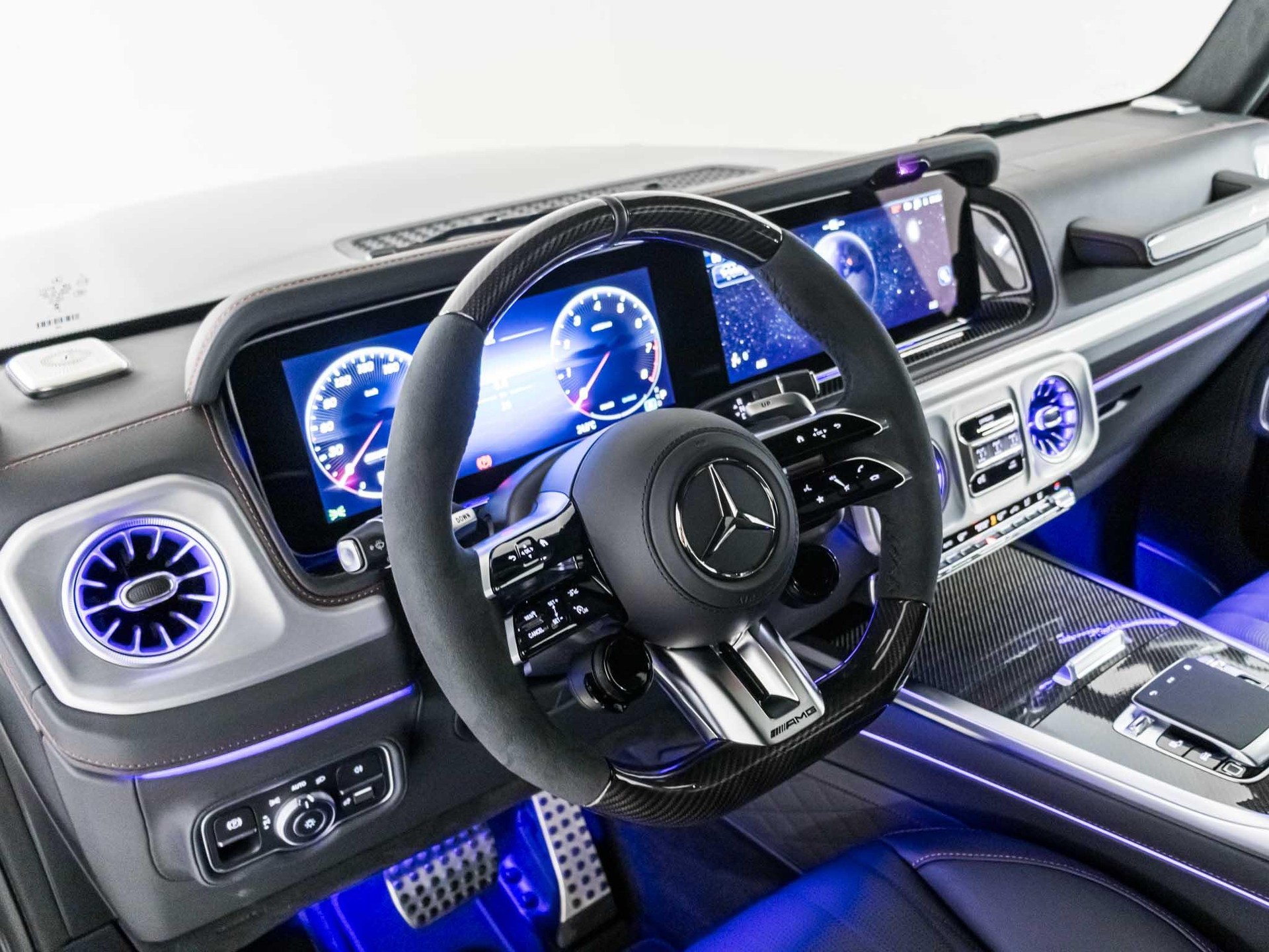 MERCEDES-BENZ G 63 AMG-image-9