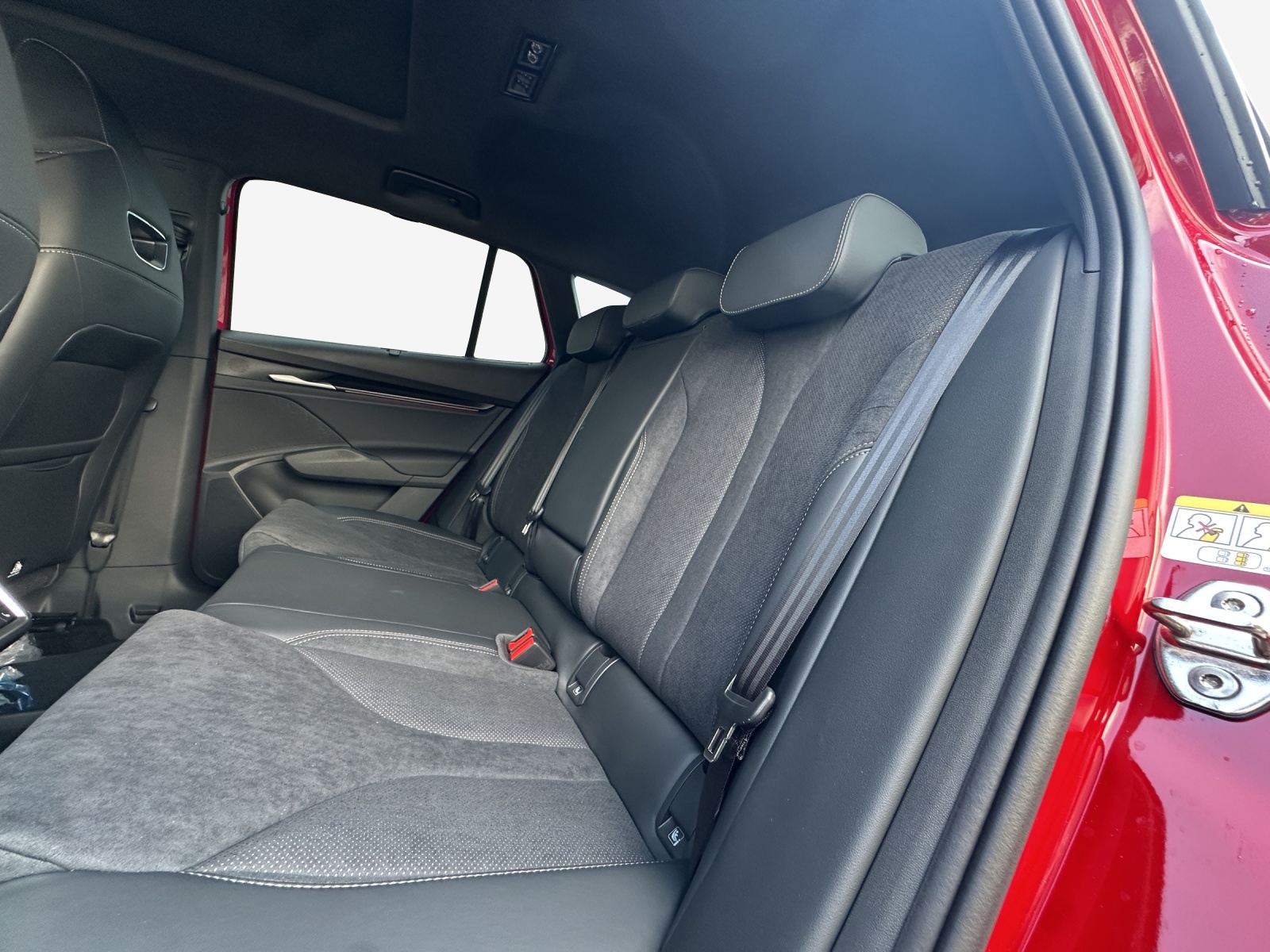 SKODA Enyaq 85x Sportline 4x4-image-11