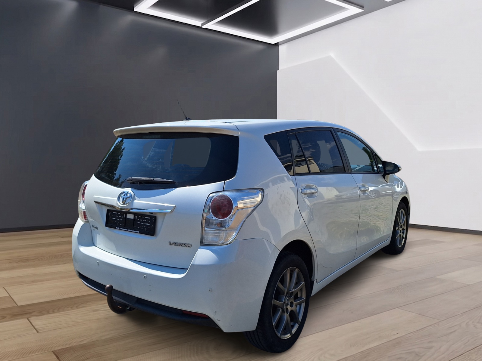 TOYOTA Verso 2.2 D-CAT Sol-image-4