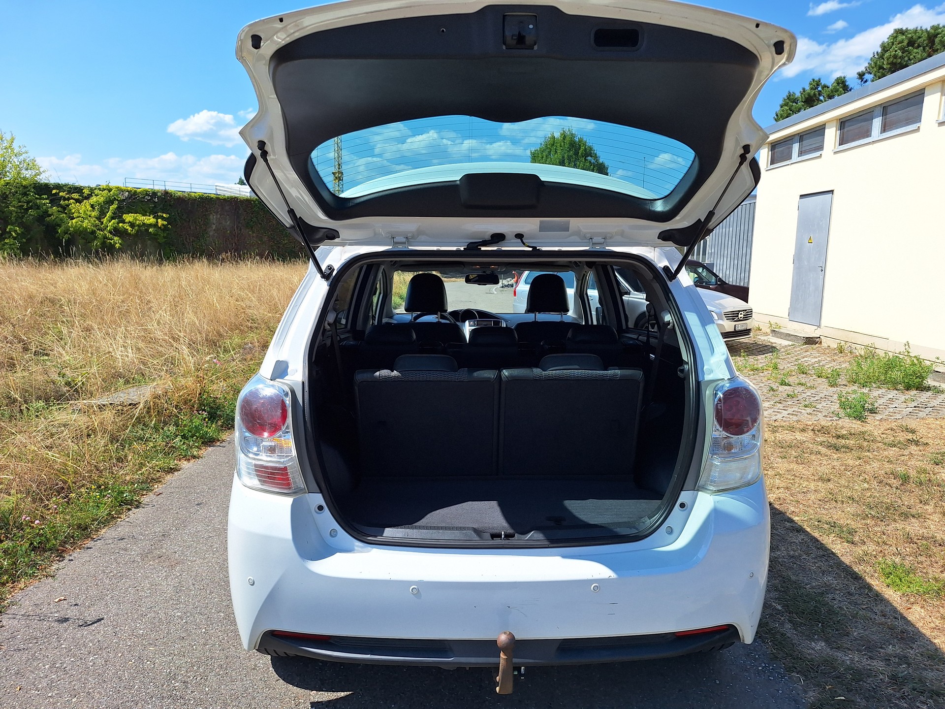 TOYOTA Verso 2.2 D-CAT Sol-image-10