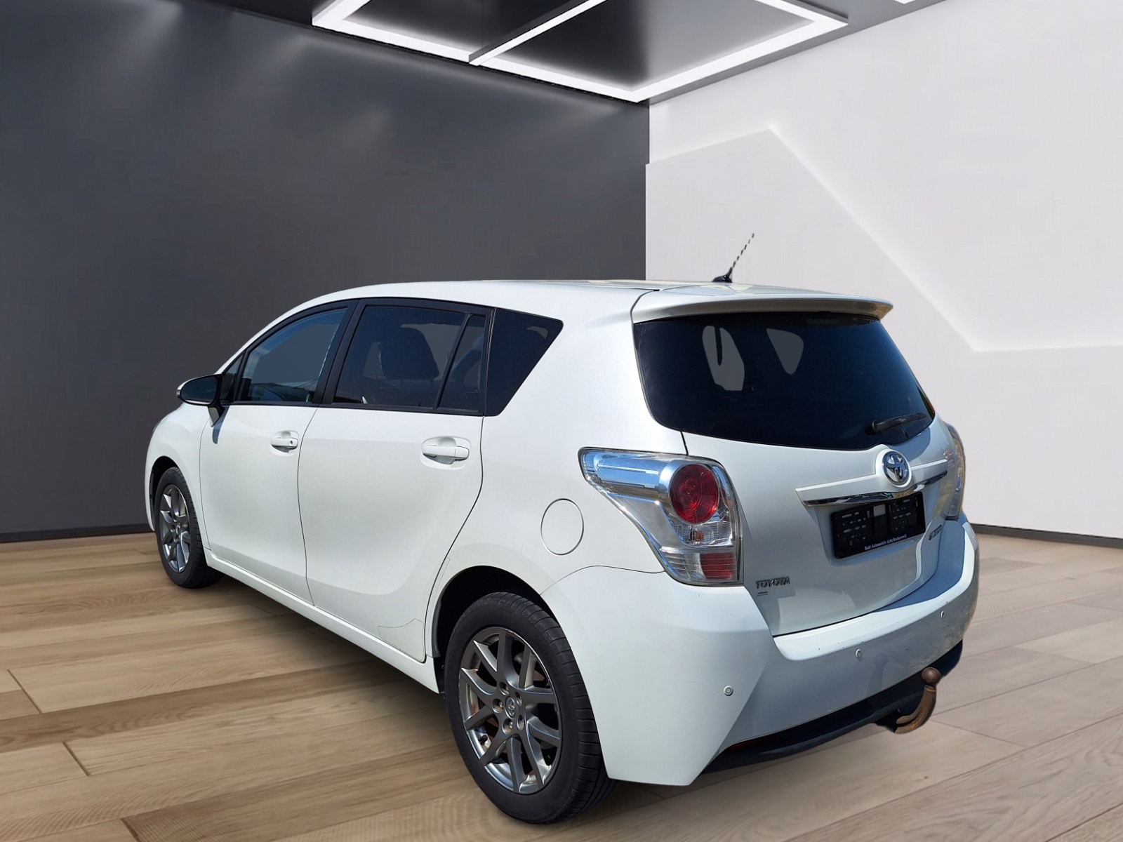 TOYOTA Verso 2.2 D-CAT Sol-image-5