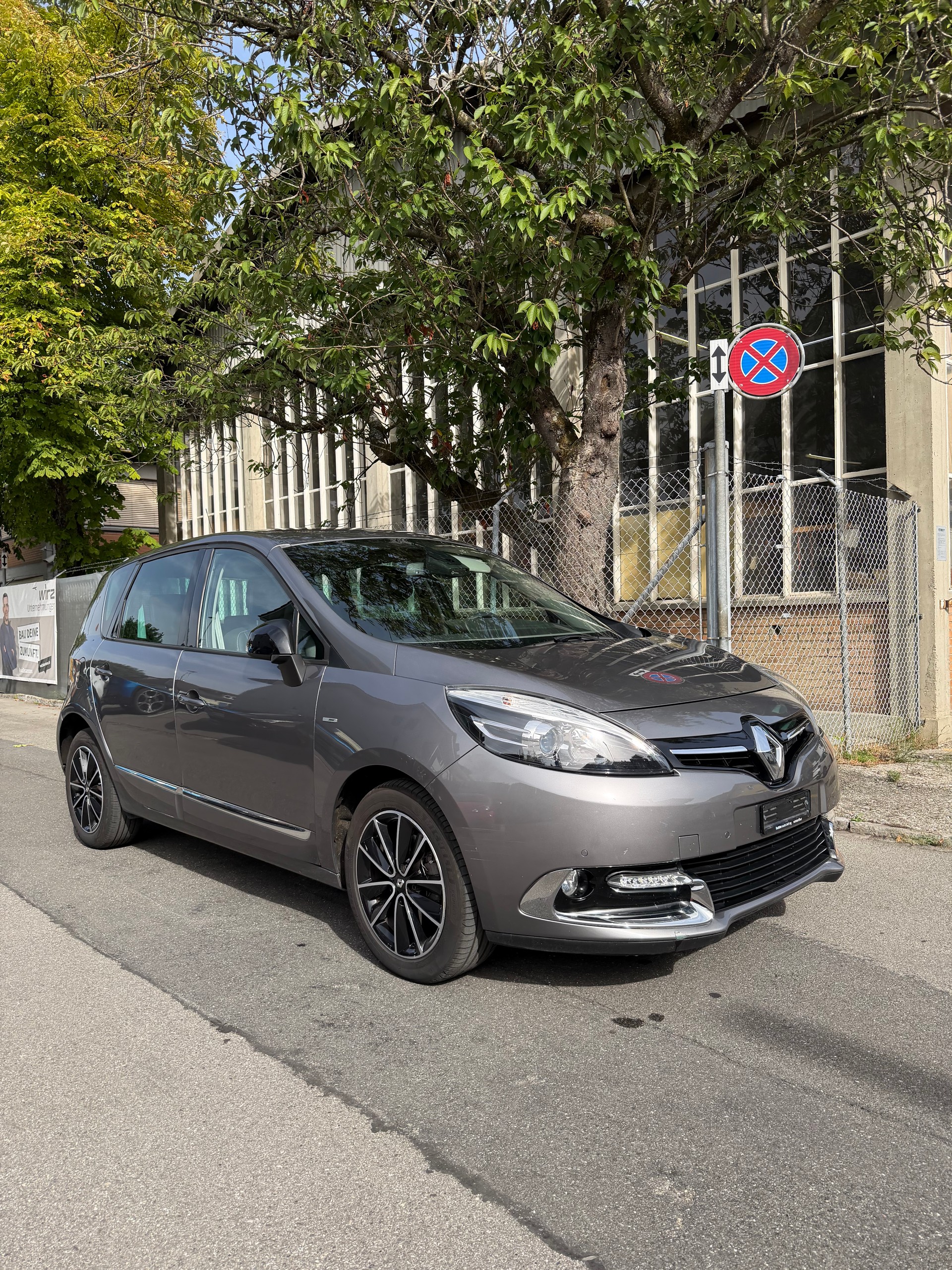 RENAULT Scénic 1.6 dCi Bose Edition-image-0