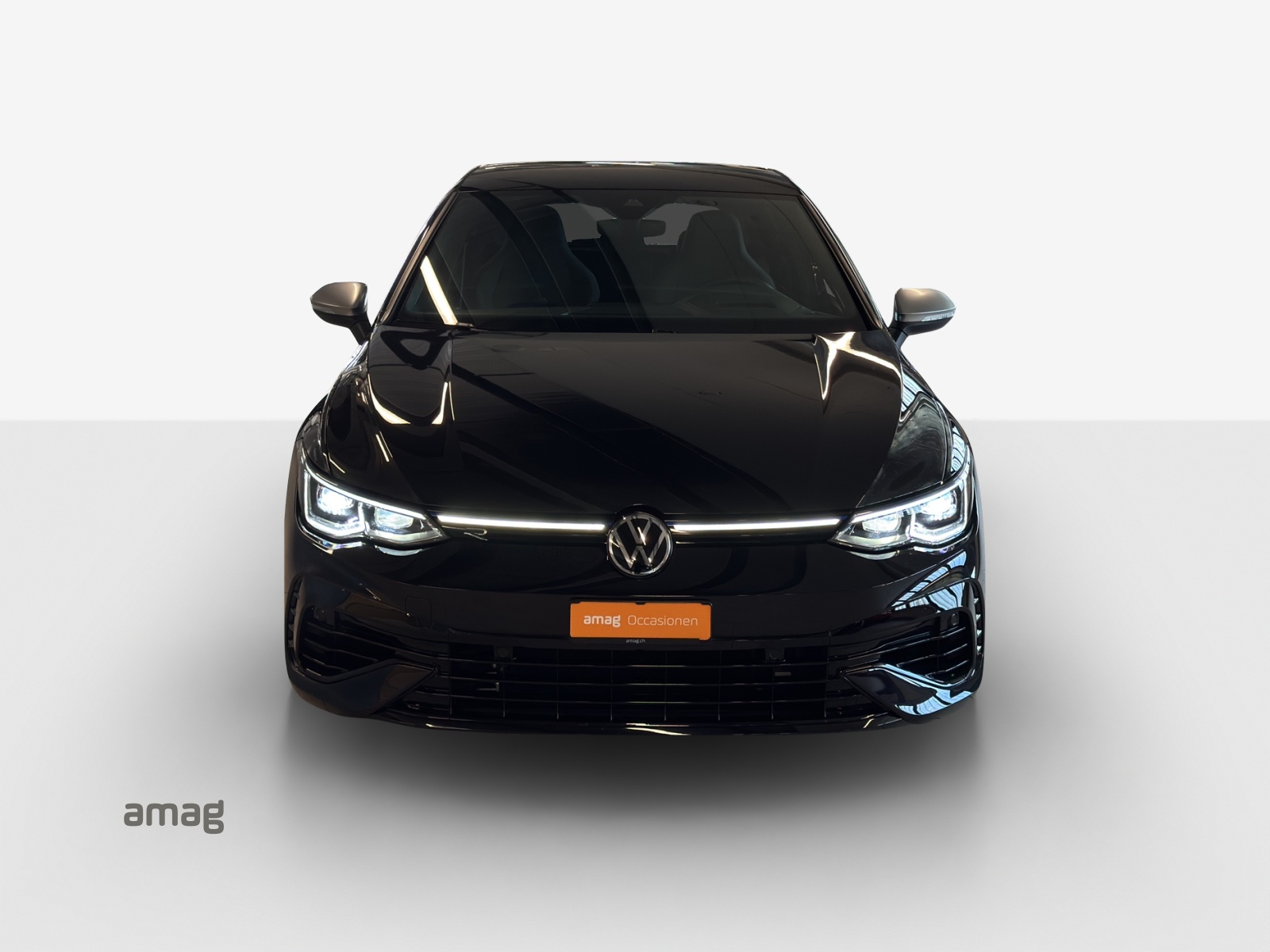 VW Golf 2.0 TSI R DSG 4Motion-image-6