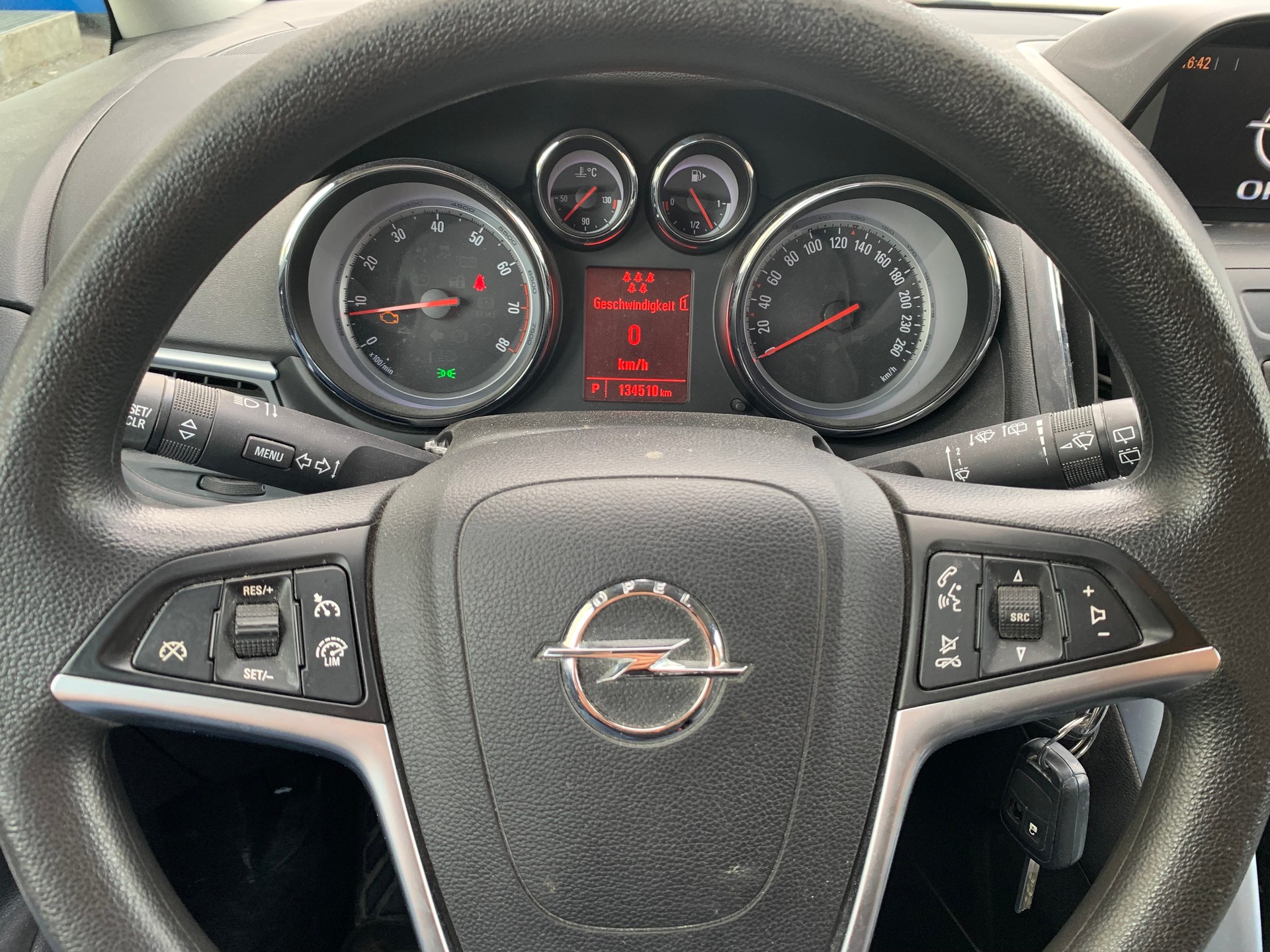 OPEL Zafira Tourer 1.4i 16V Turbo Cosmo Automatic-image-10