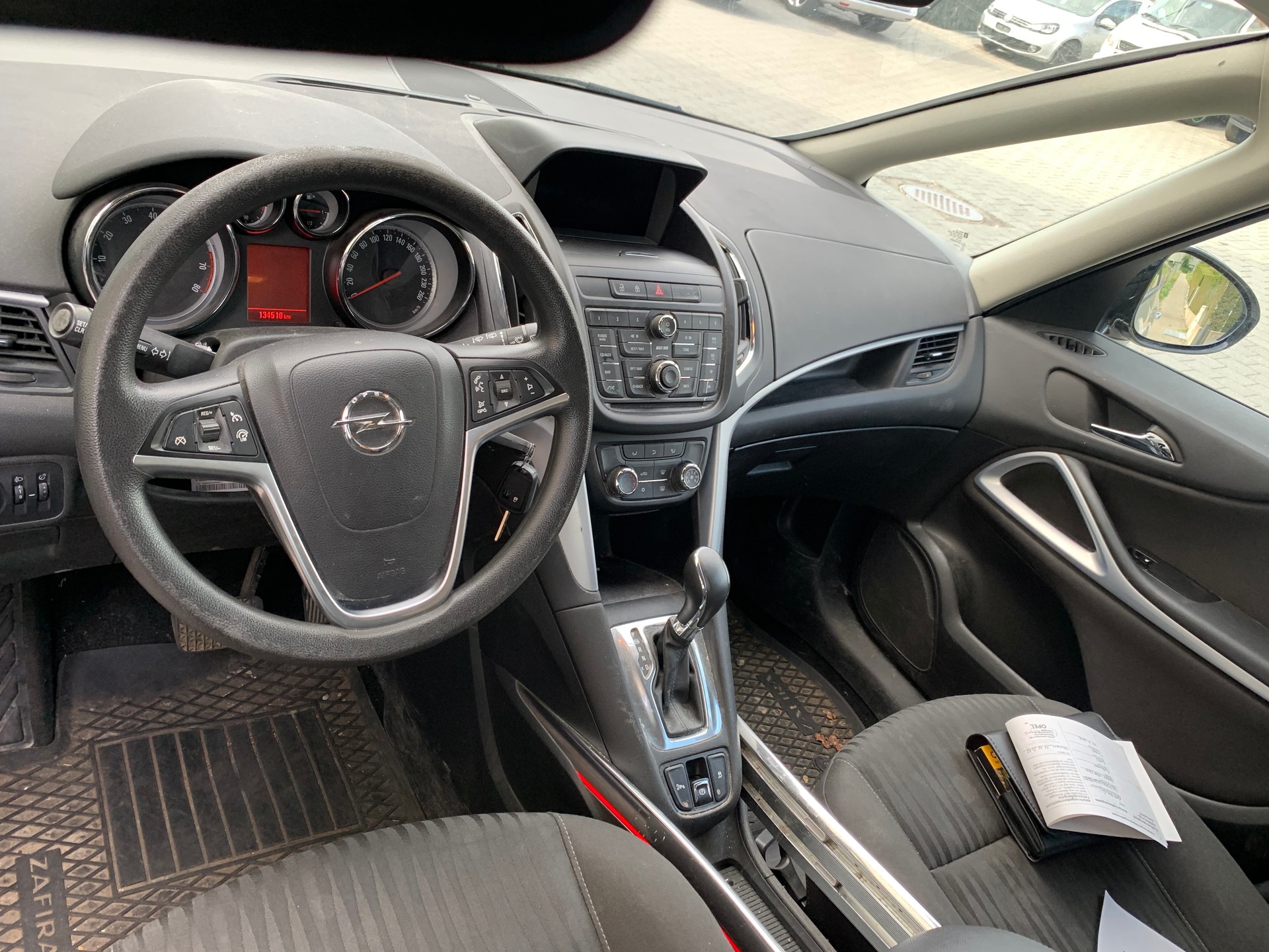 OPEL Zafira Tourer 1.4i 16V Turbo Cosmo Automatic-image-8