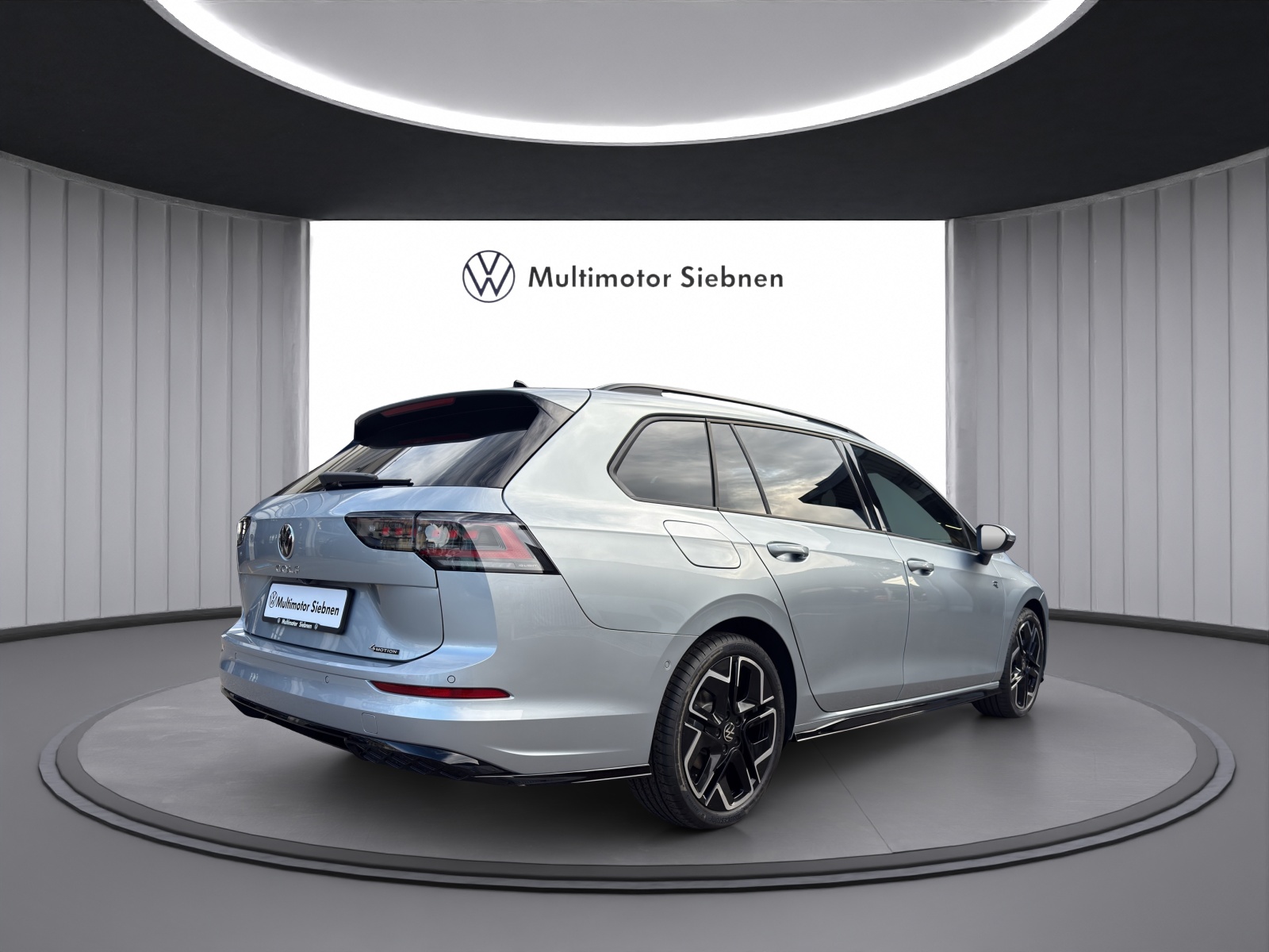 VW Golf Variant 2.0 TSI R-Line DSG 4 Motion-image-4