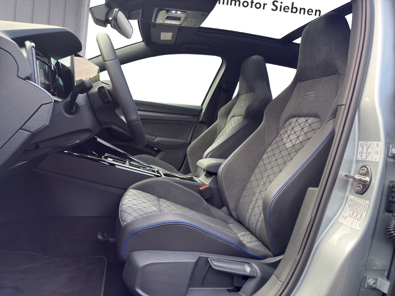 VW Golf Variant 2.0 TSI R-Line DSG 4 Motion-image-9