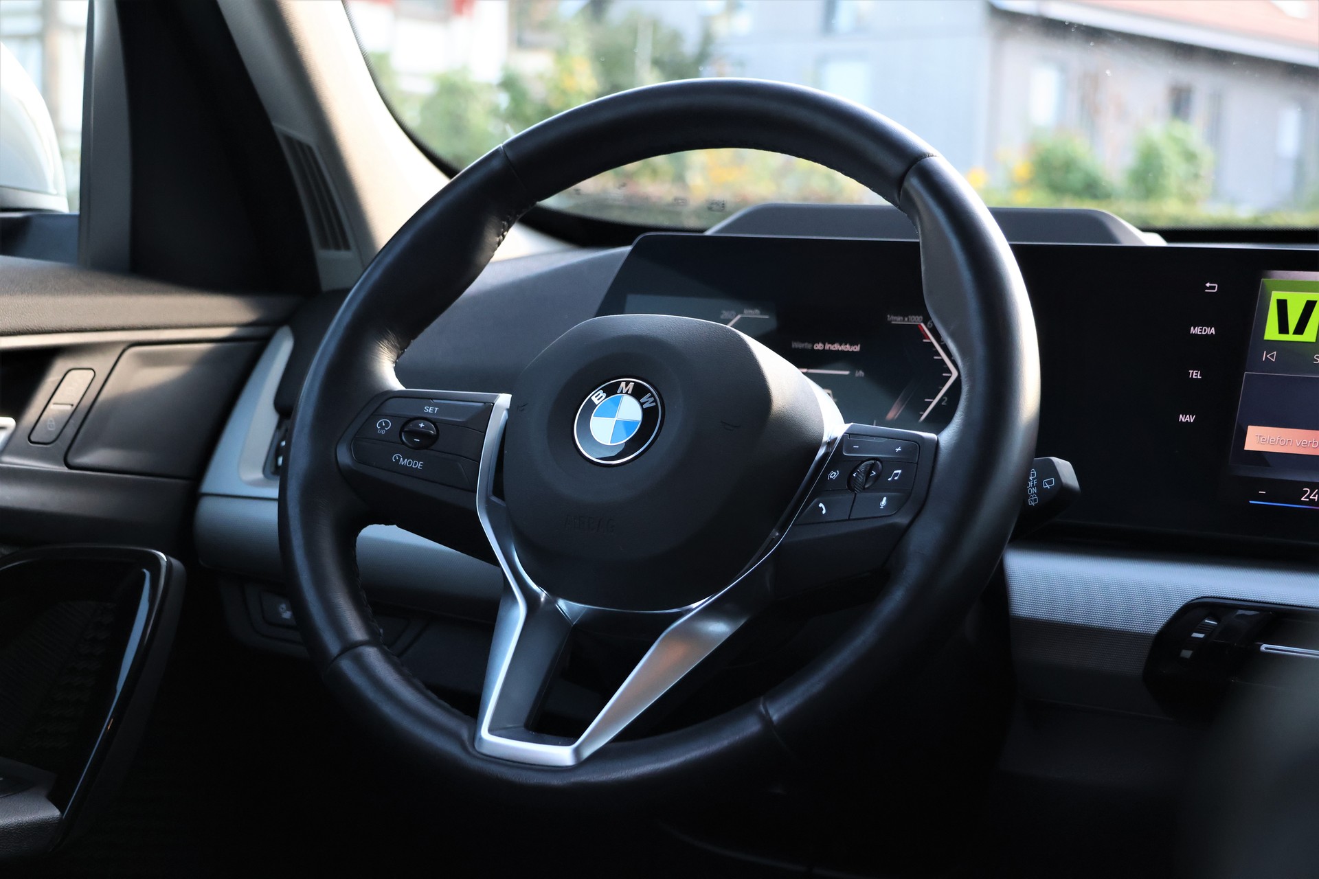BMW X1 xDrive 20d 48V (CH) + 2.0T AHK-image-14