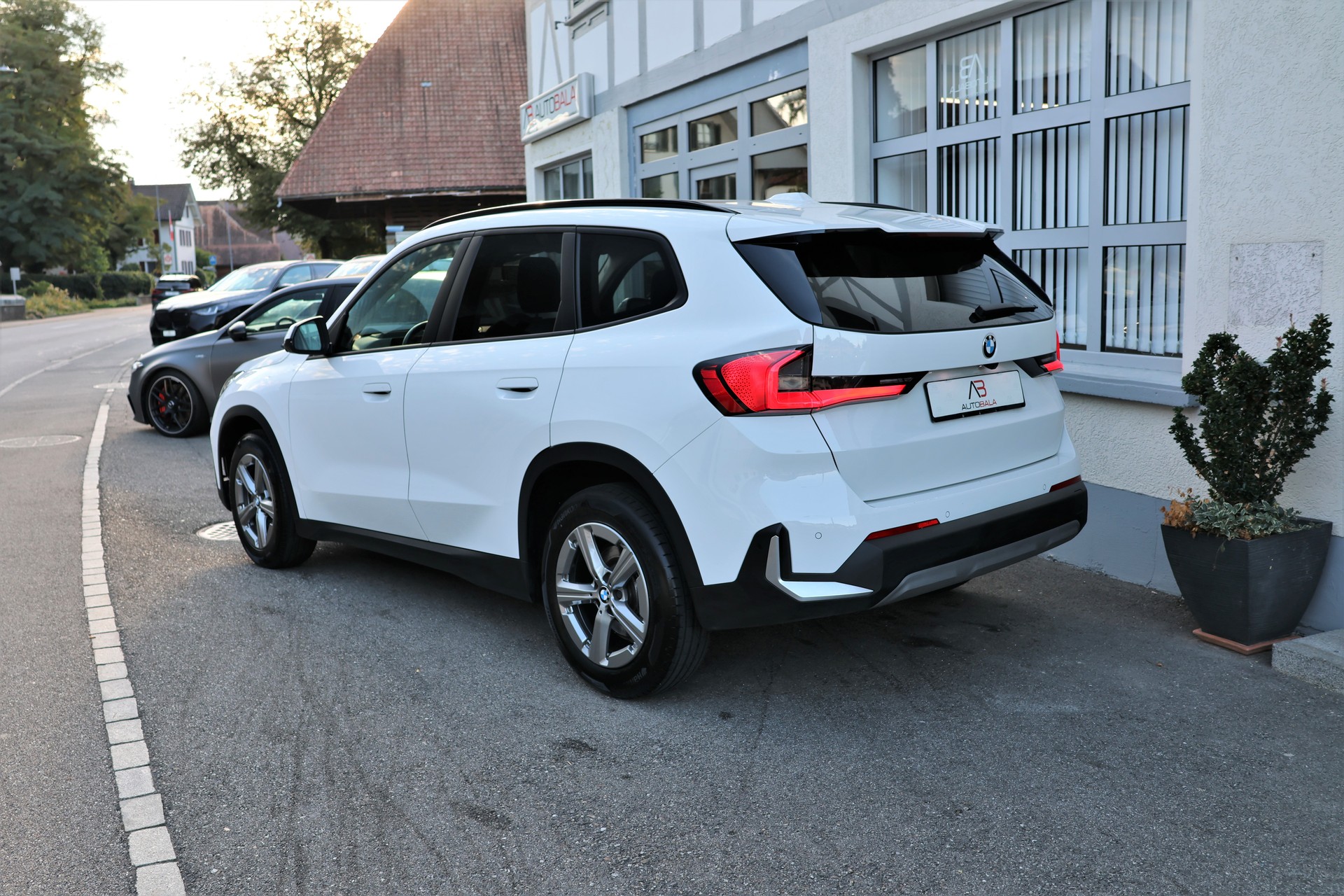 BMW X1 xDrive 20d 48V (CH) + 2.0T AHK-image-7