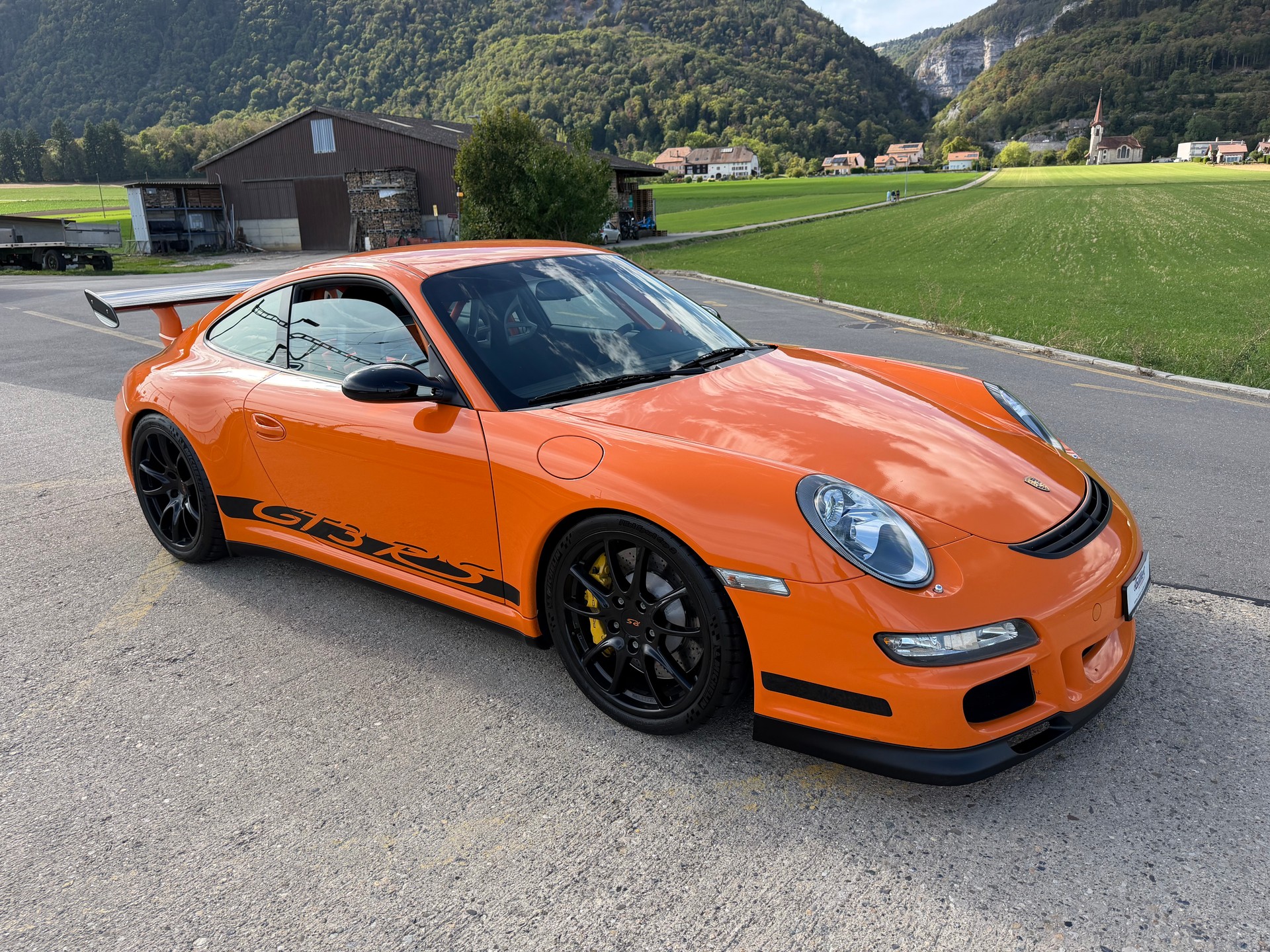 PORSCHE 911 GT3 RS-image-0