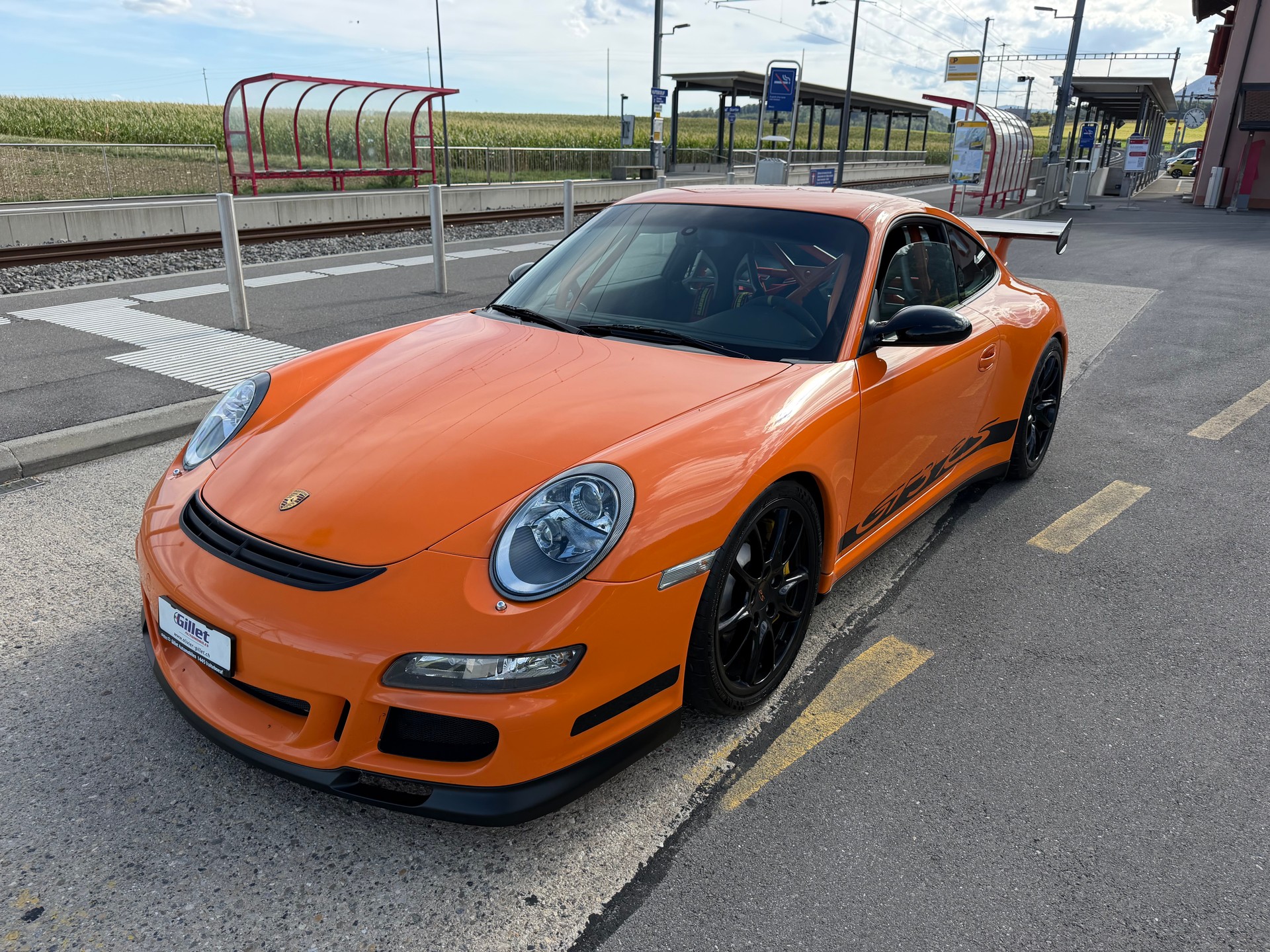 PORSCHE 911 GT3 RS-image-7