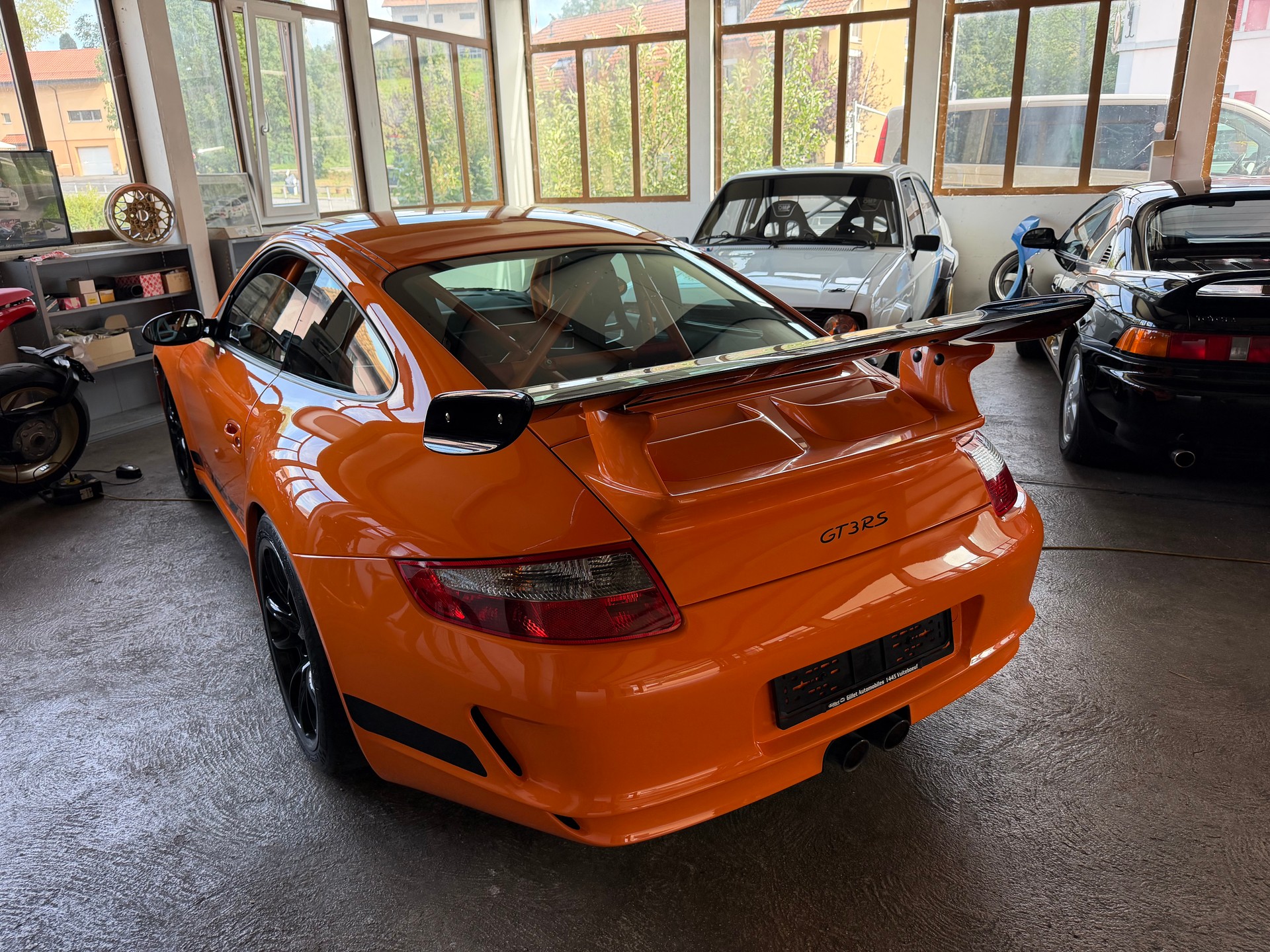 PORSCHE 911 GT3 RS-image-15