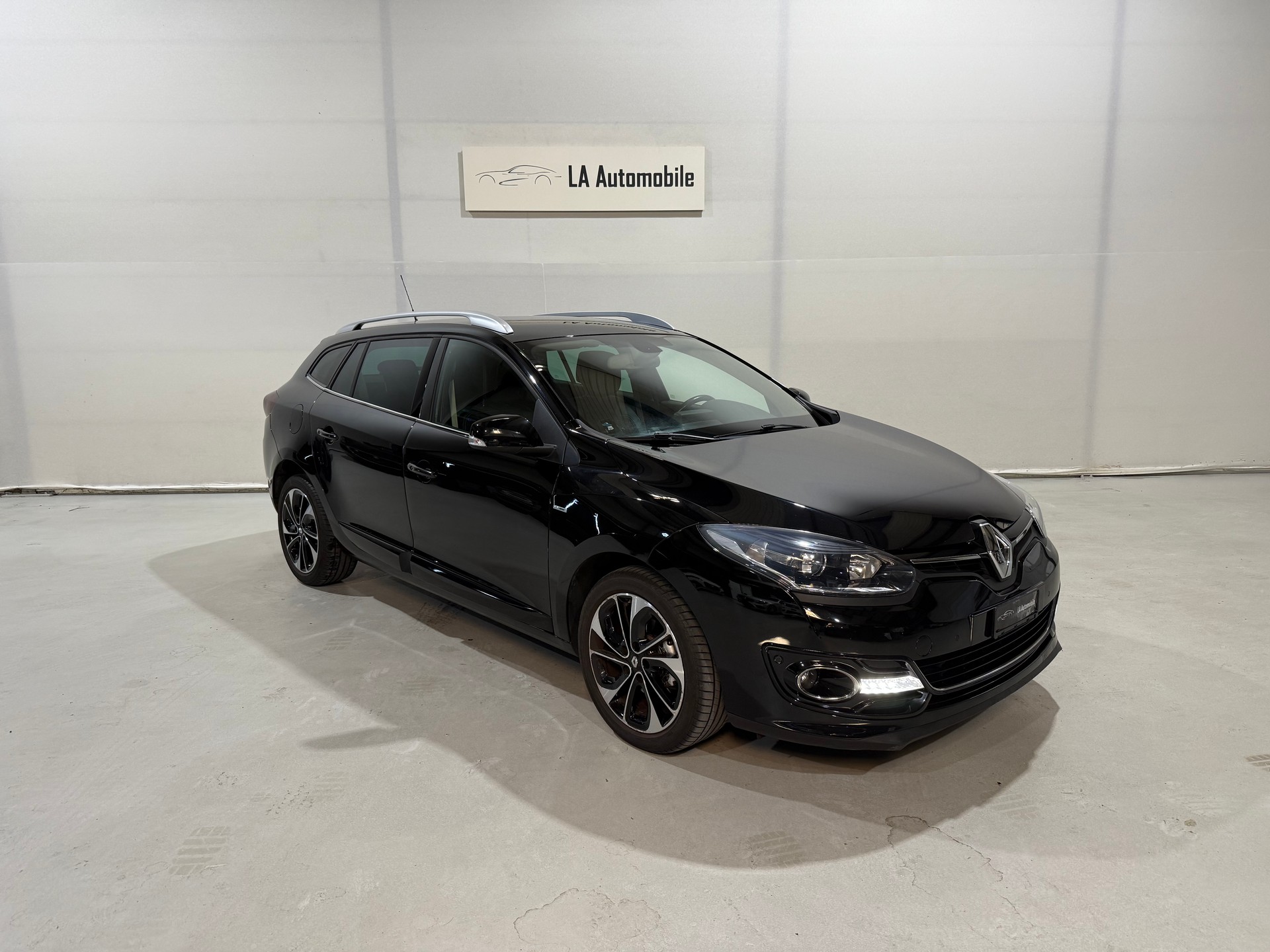RENAULT Mégane Grandtour 1.5 dCi Bose EDC-image-4