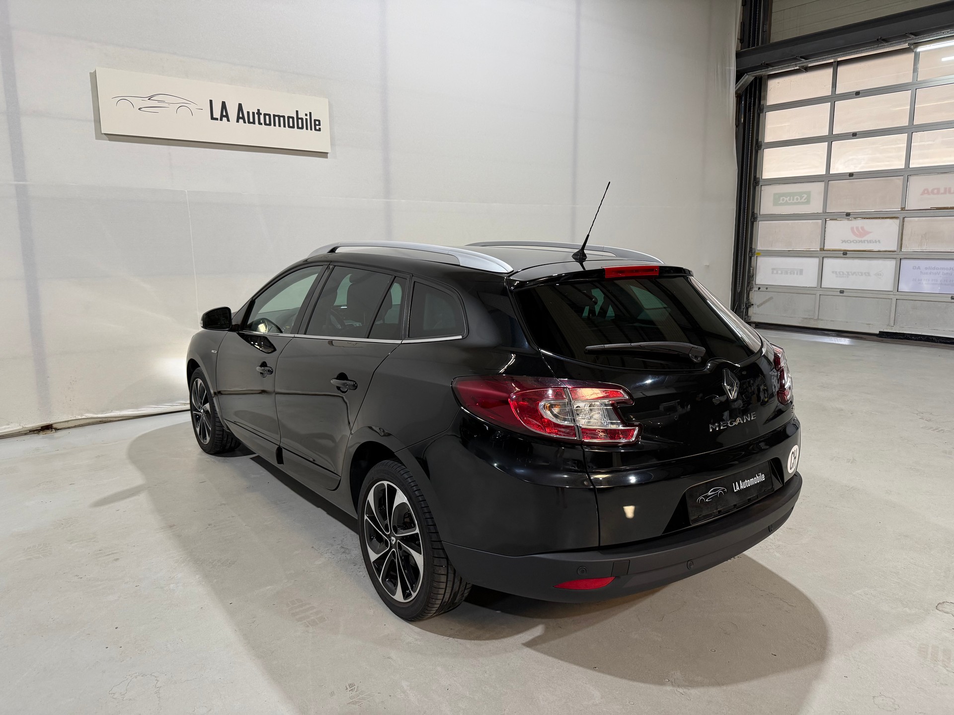 RENAULT Mégane Grandtour 1.5 dCi Bose EDC-image-9