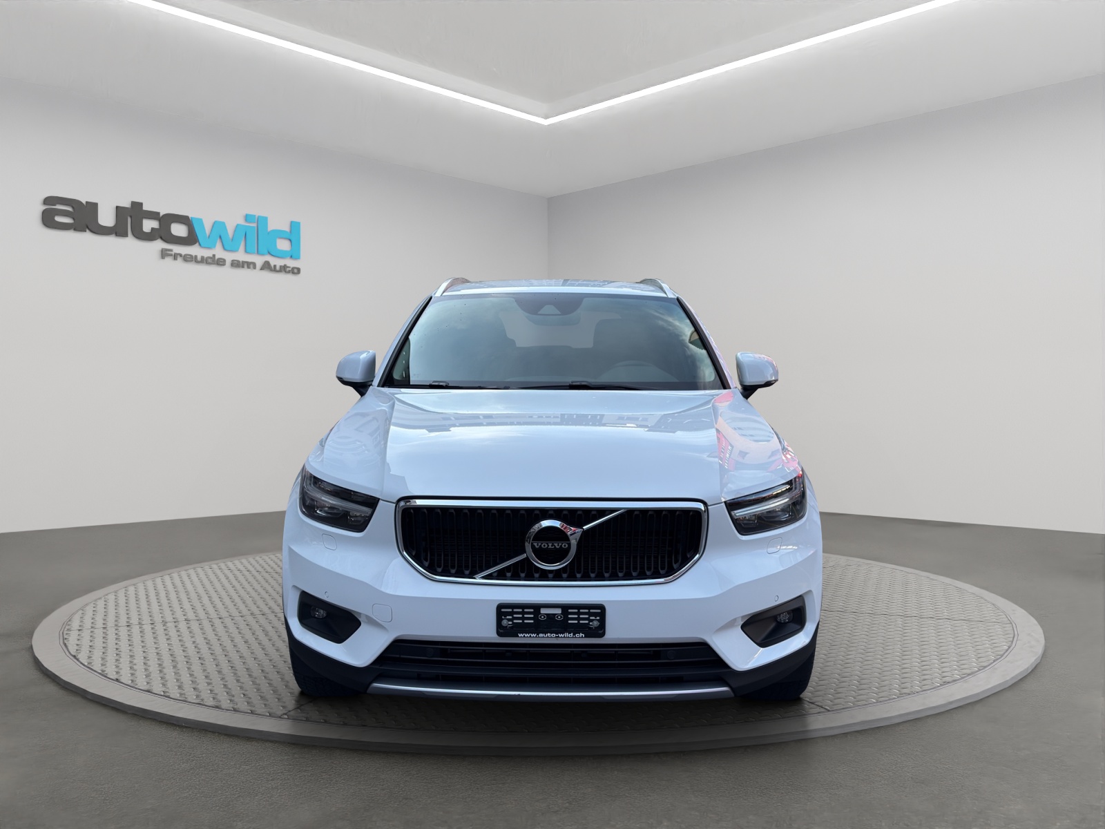 VOLVO XC40 T3 XCITE Geartronic-image-4