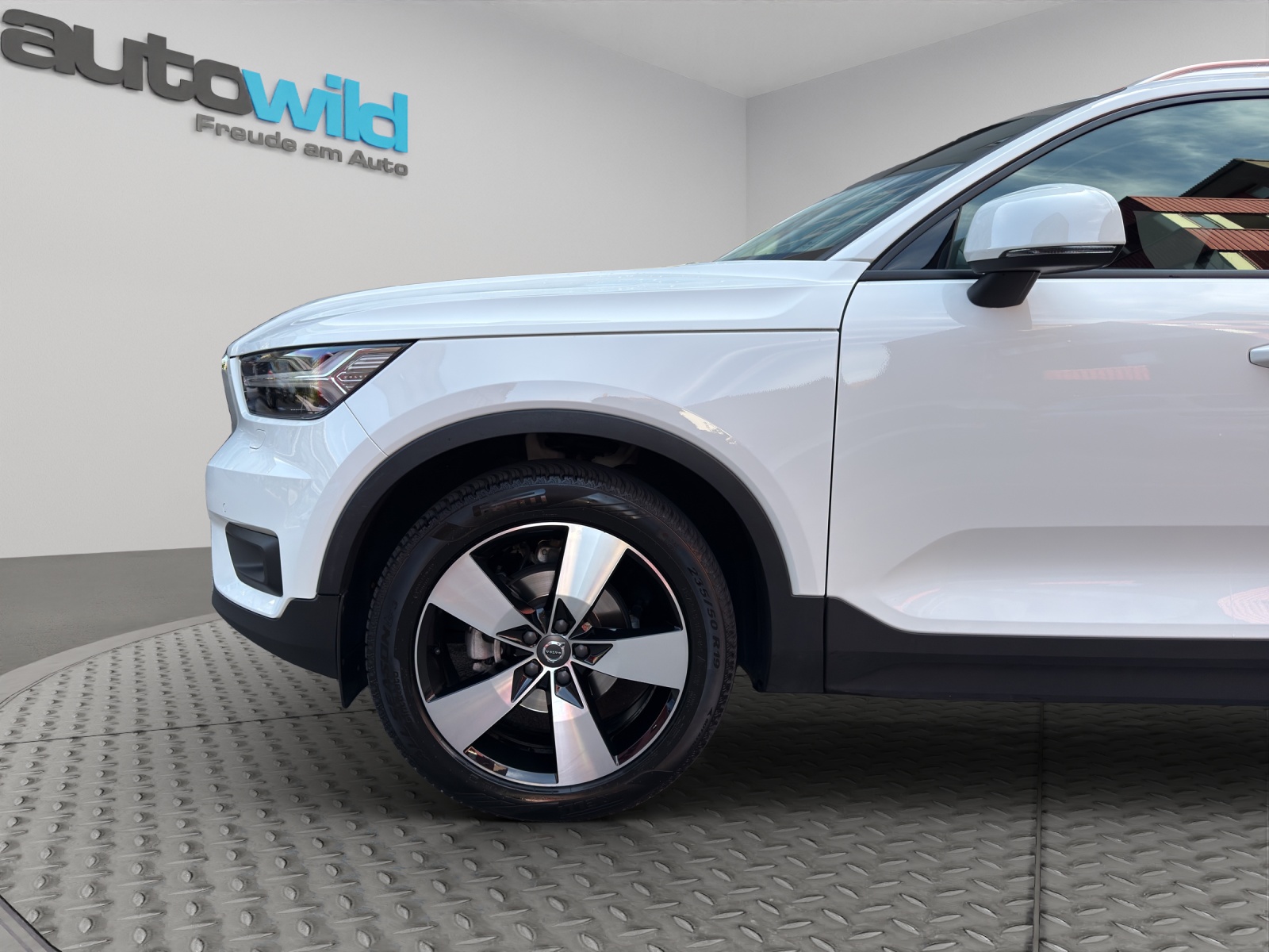 VOLVO XC40 T3 XCITE Geartronic-image-11
