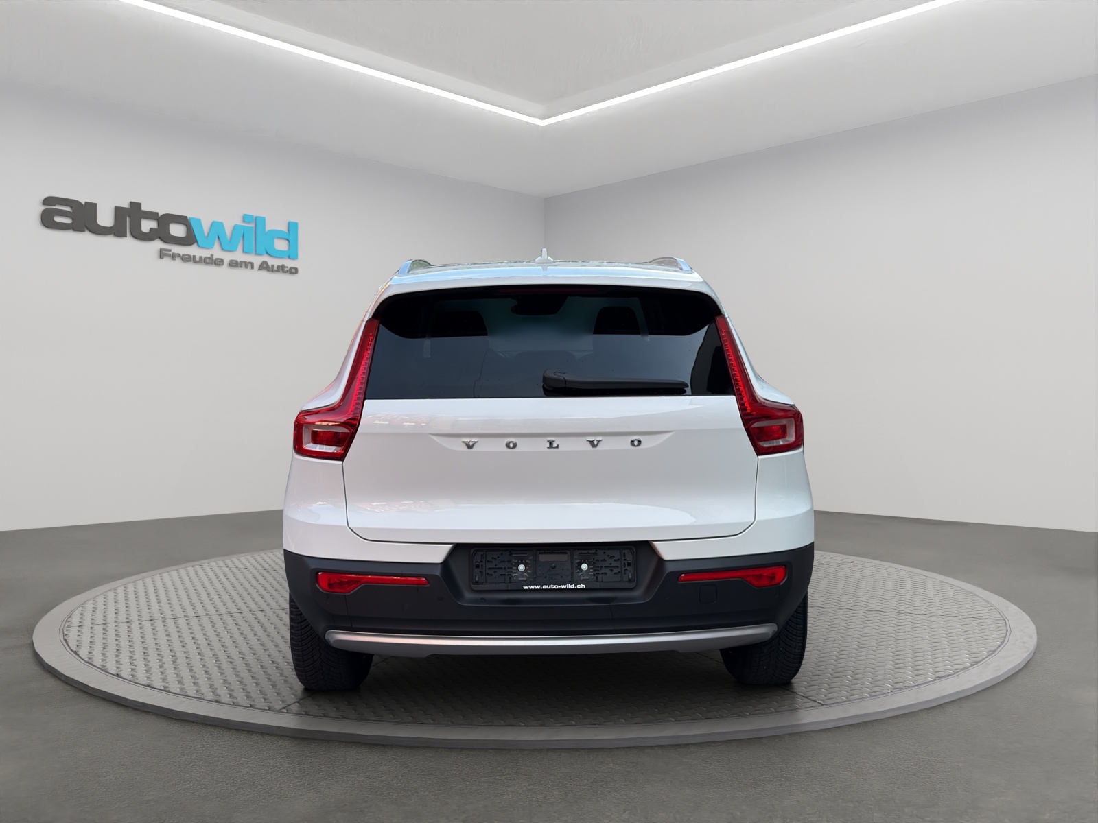 VOLVO XC40 T3 XCITE Geartronic-image-5