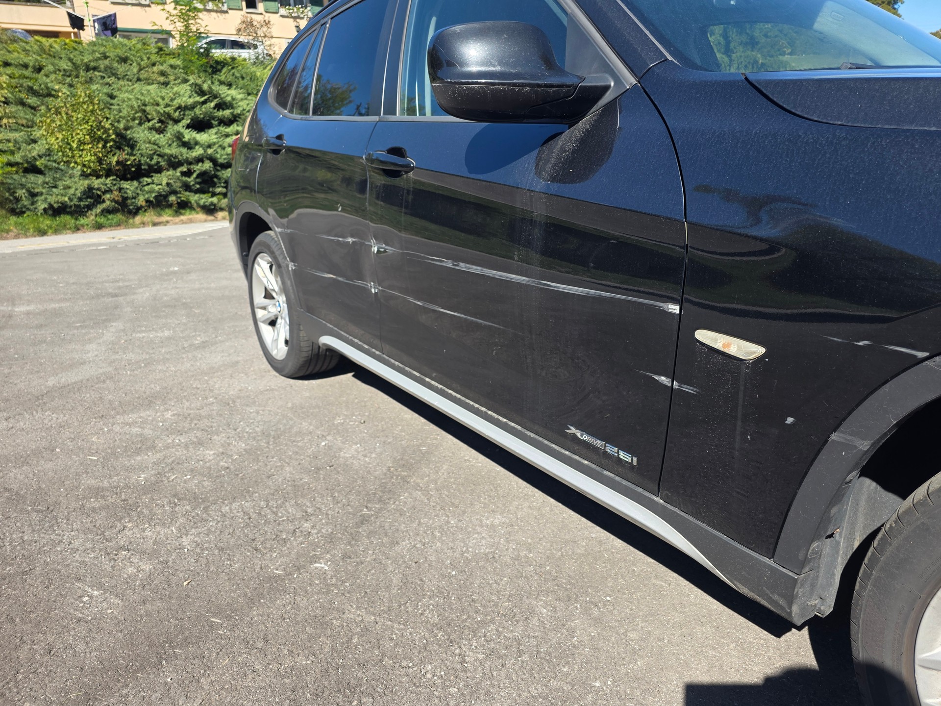 BMW X1 xDrive 25i Steptronic-image-3