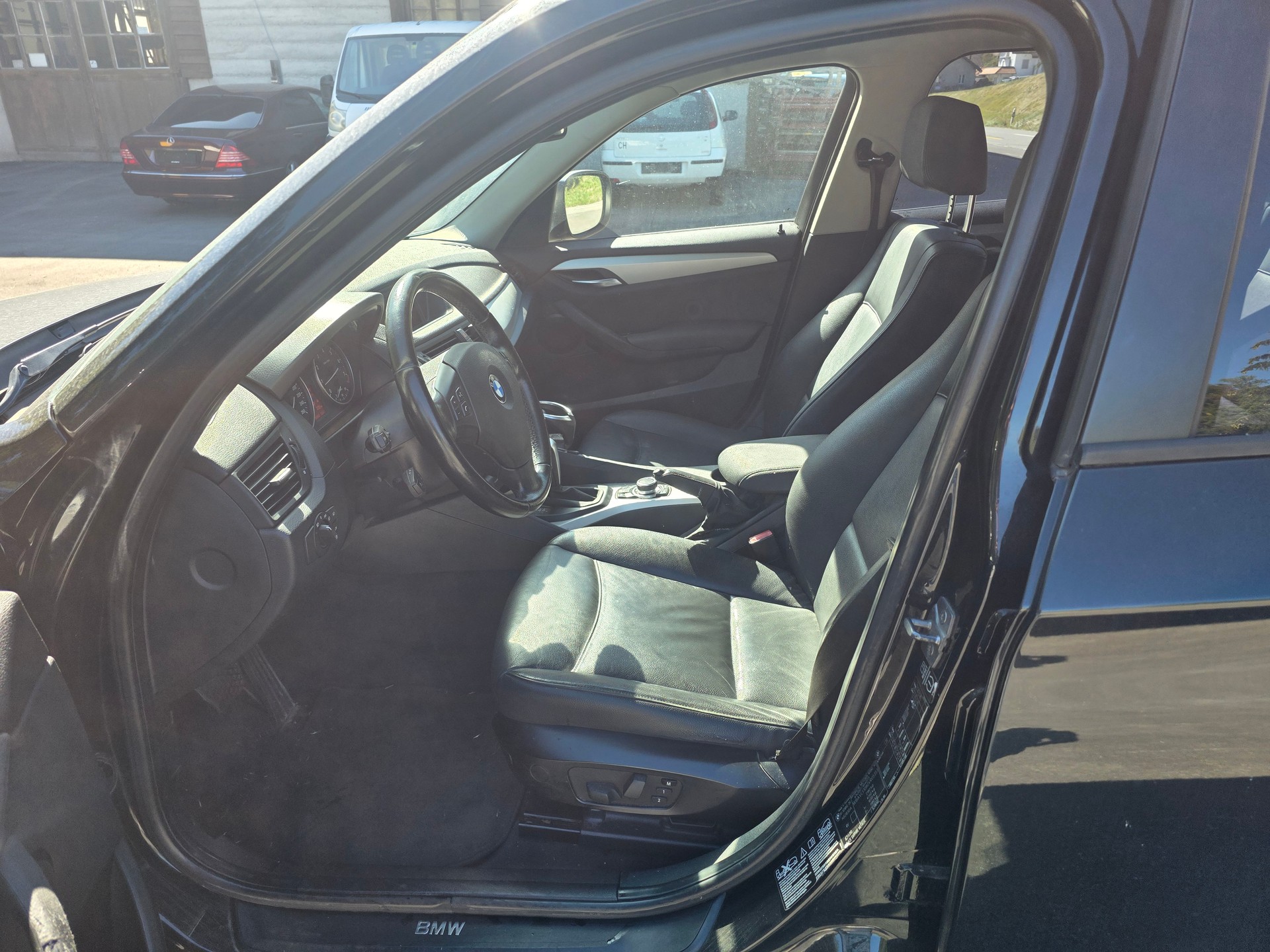 BMW X1 xDrive 25i Steptronic-image-9