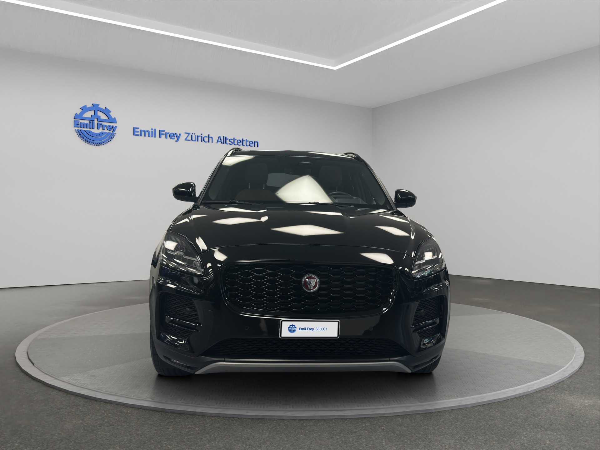 JAGUAR E-Pace 2.0 D I4 165 S AWD-image-4