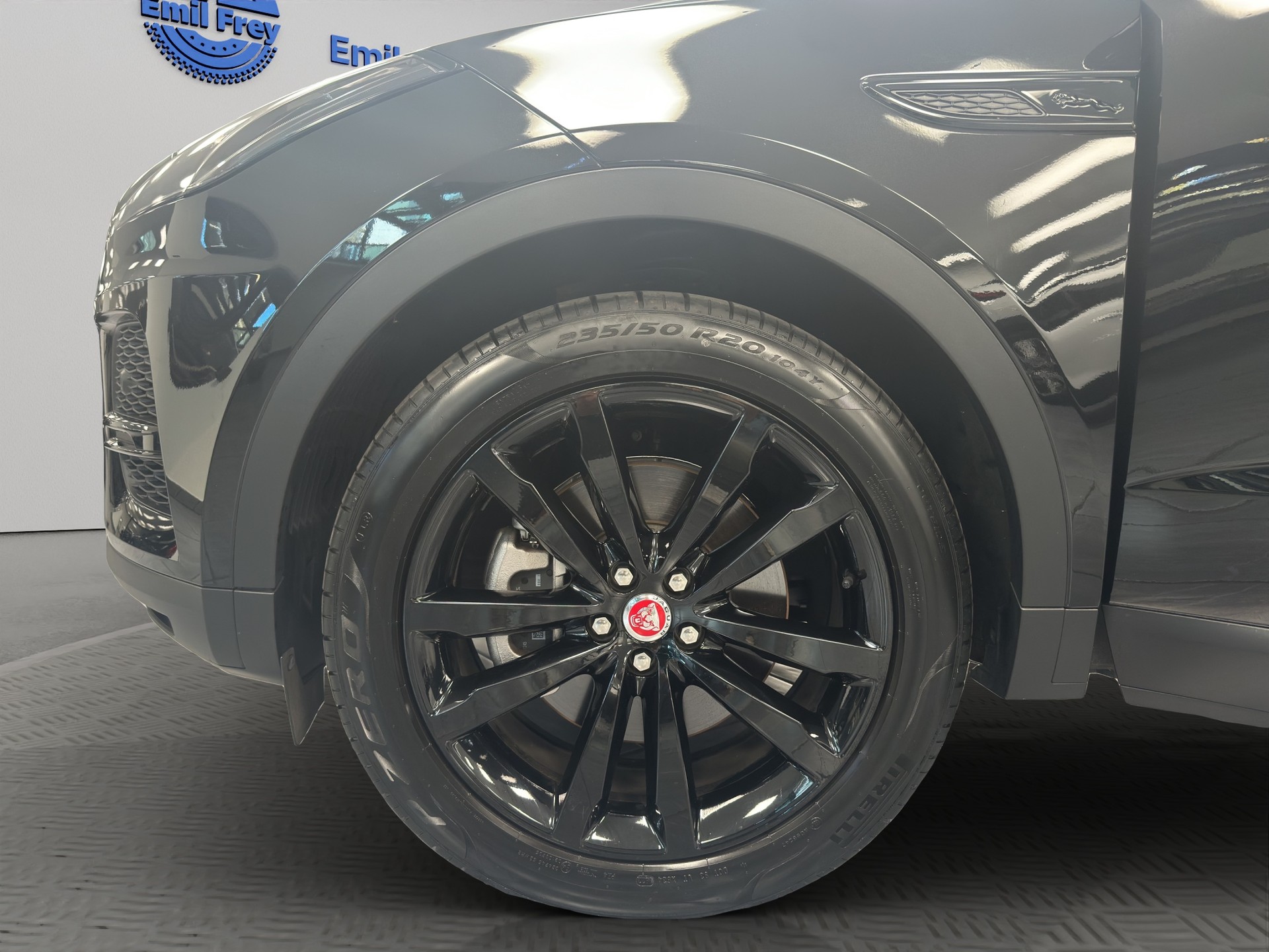 JAGUAR E-Pace 2.0 D I4 165 S AWD-image-10