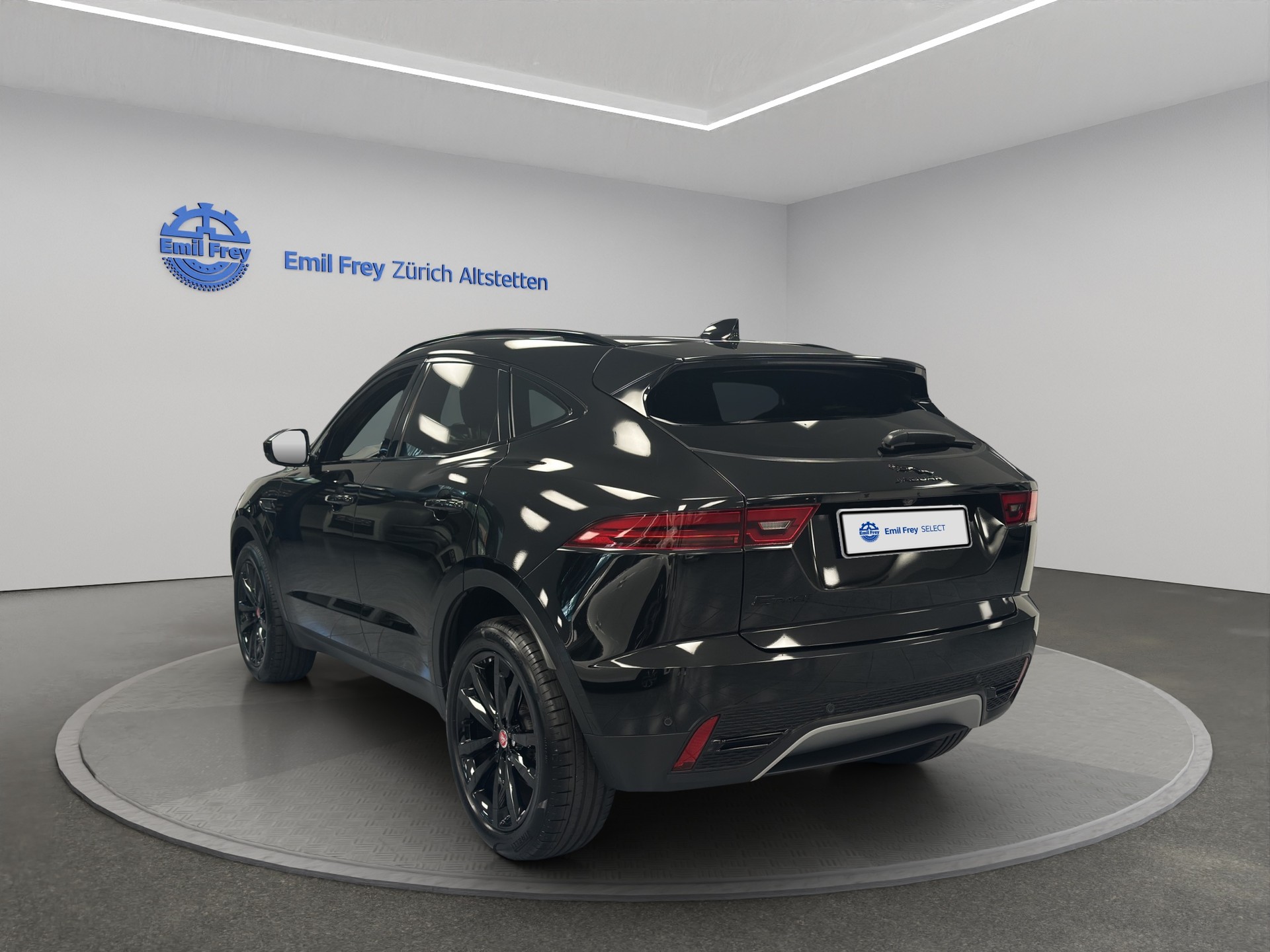 JAGUAR E-Pace 2.0 D I4 165 S AWD-image-2