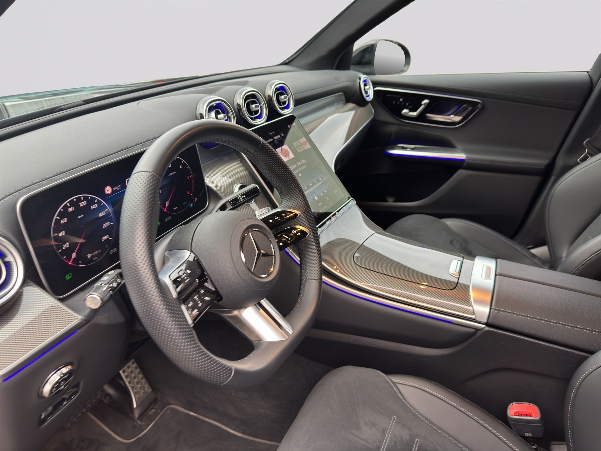 MERCEDES-BENZ GLC 300 d 4Matic 9G-Tronic AMG Edition-image-6