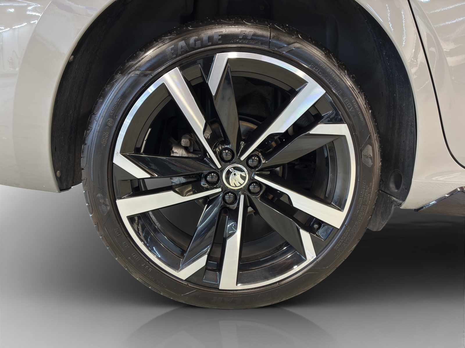 SKODA Scala 1.5 TSI Monte Carlo DSG-image-13