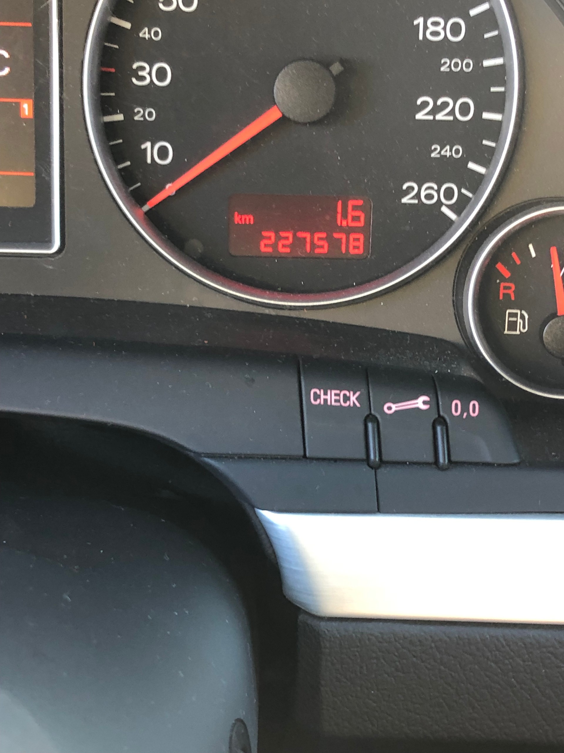 AUDI 2,7 TDI S -Line-image-5
