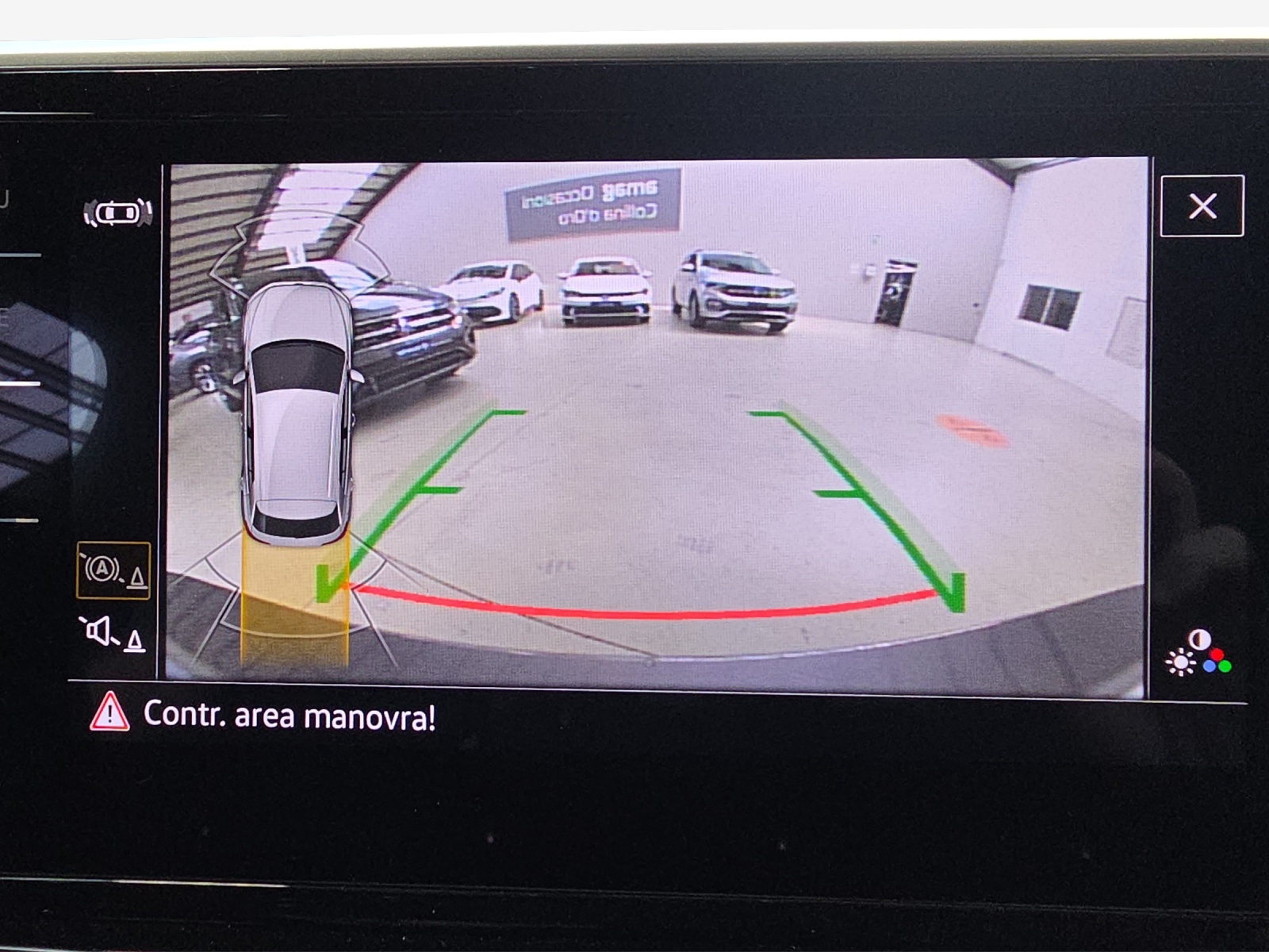VW T-Roc 2.0 TSI R-Line DSG 4Motion-image-14