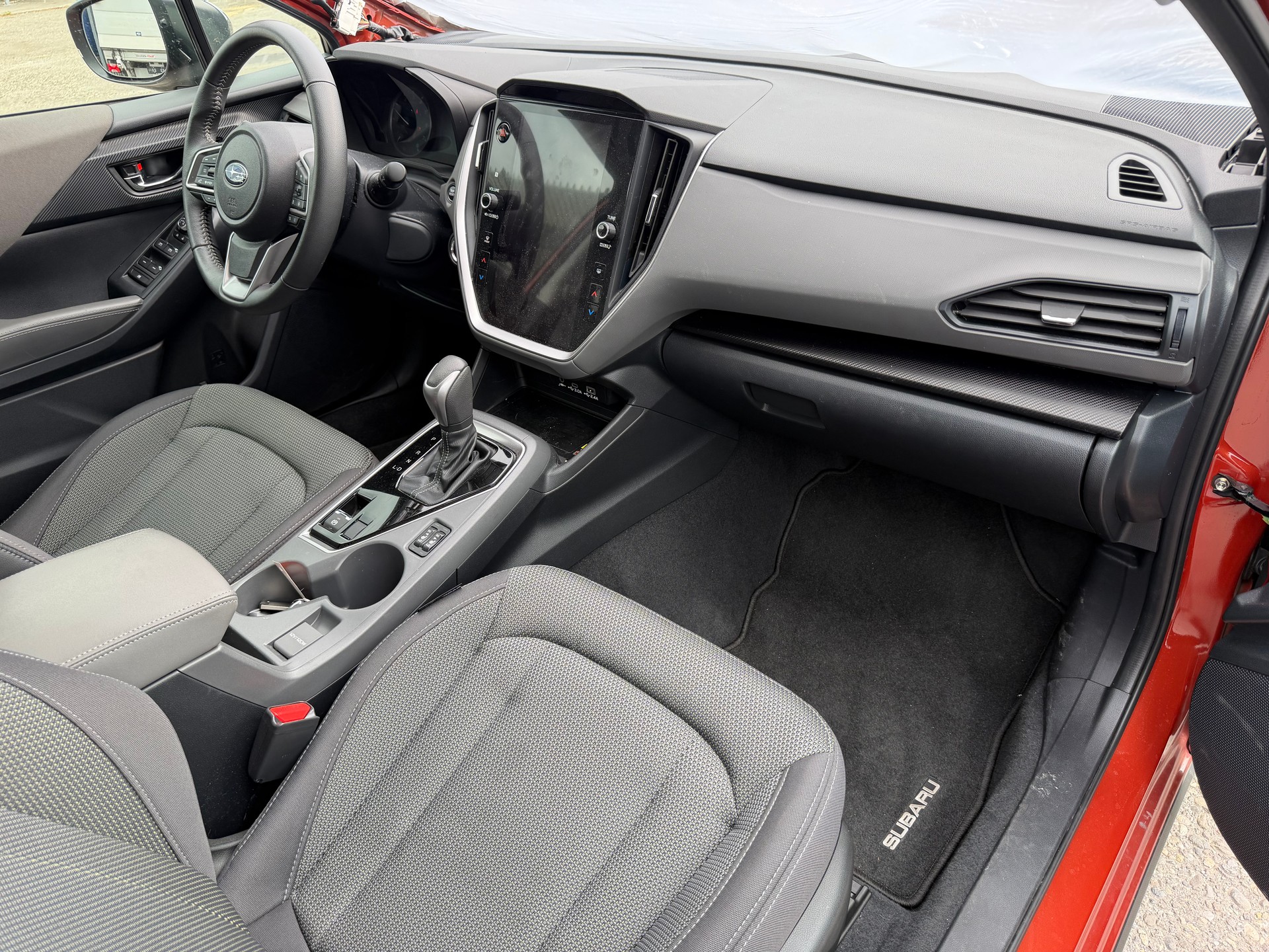 SUBARU Crosstrek 2.0 e-Boxer Swiss Plus AWD Lineartronic-image-9