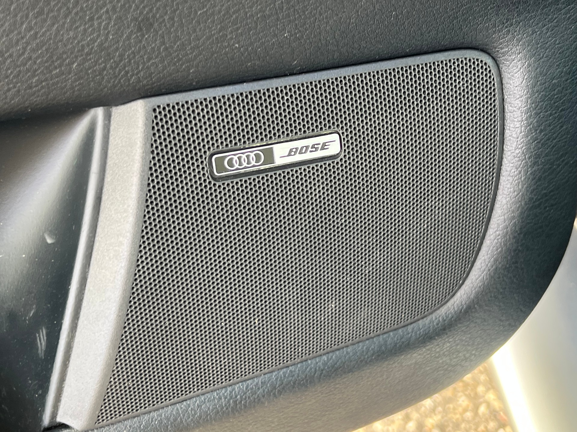 AUDI RS4 Avant 2.7 V6 Biturbo quattro-image-16