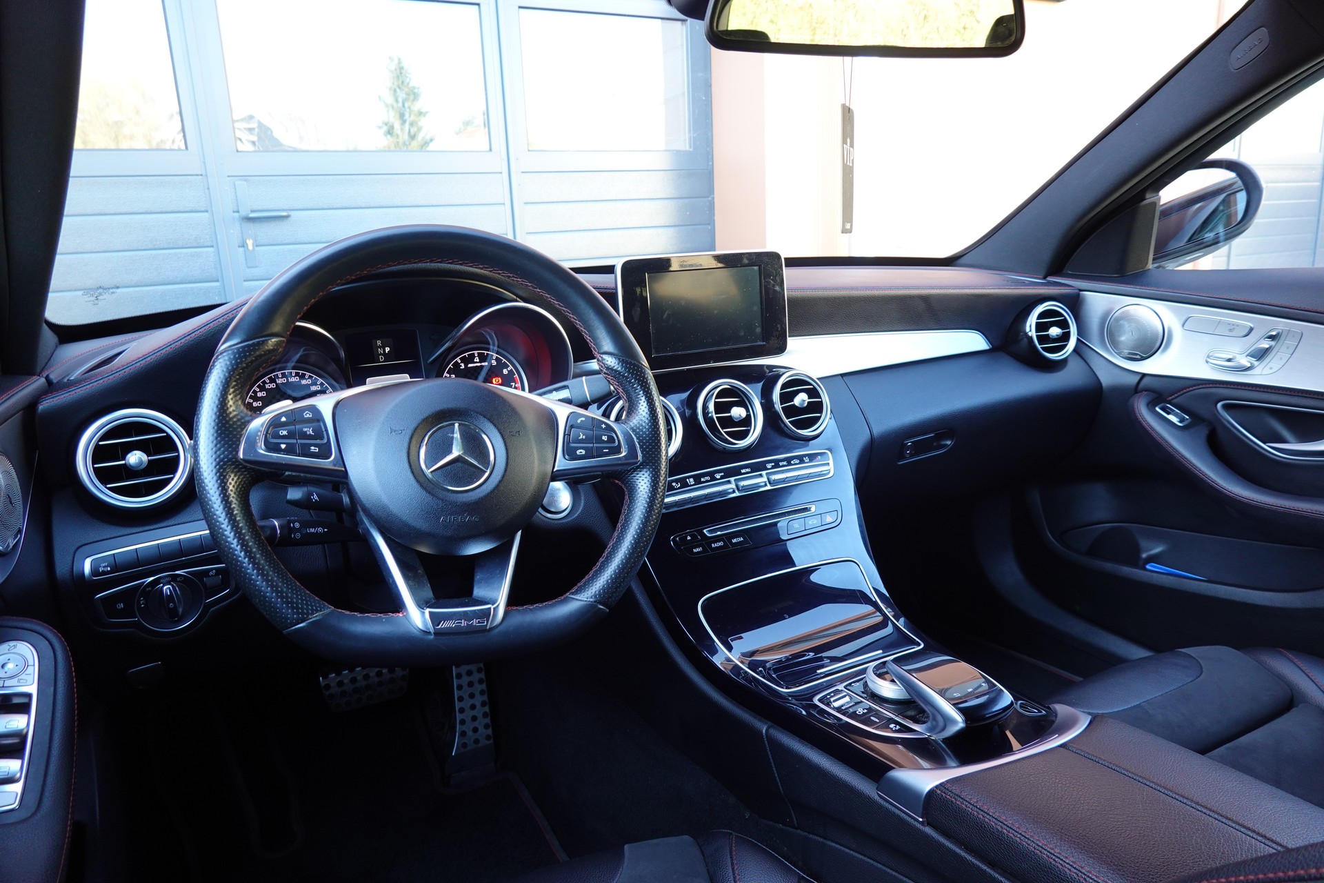 MERCEDES-BENZ C 43 AMG 4Matic - "Pack AMG * Sièges Electriques/Chauffant * Camera * GPS * Tempomat * intérieur carbone * Son Burmester"-image-12