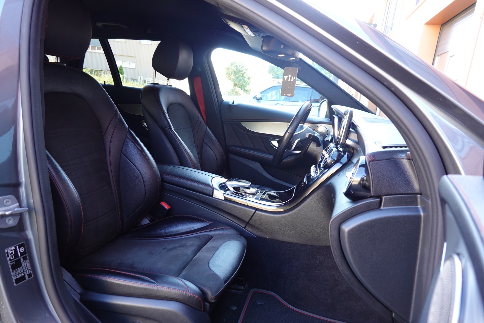 MERCEDES-BENZ C 43 AMG 4Matic - "Pack AMG * Sièges Electriques/Chauffant * Camera * GPS * Tempomat * intérieur carbone * Son Burmester"-image-22