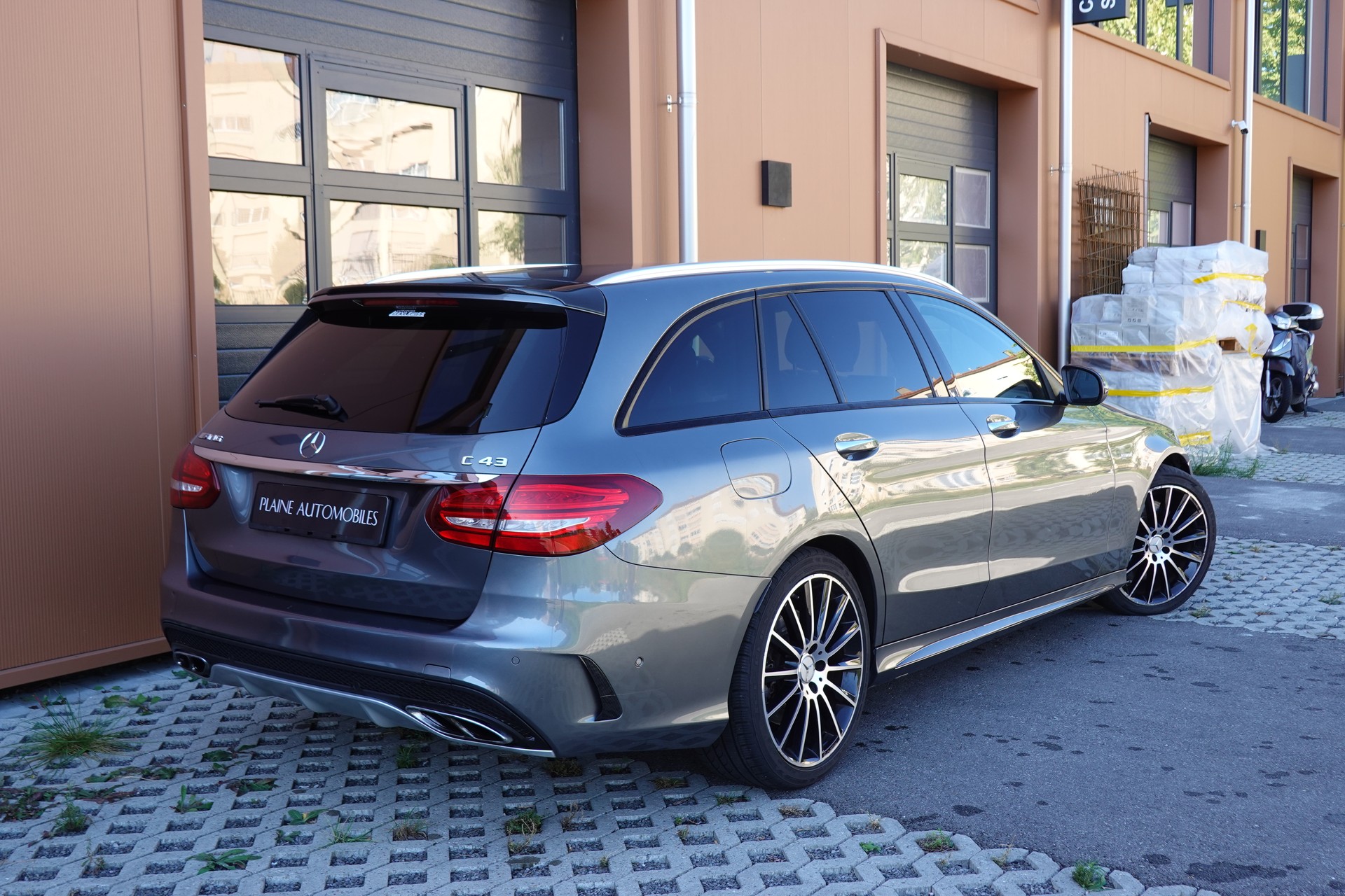 MERCEDES-BENZ C 43 AMG 4Matic - "Pack AMG * Sièges Electriques/Chauffant * Camera * GPS * Tempomat * intérieur carbone * Son Burmester"-image-6