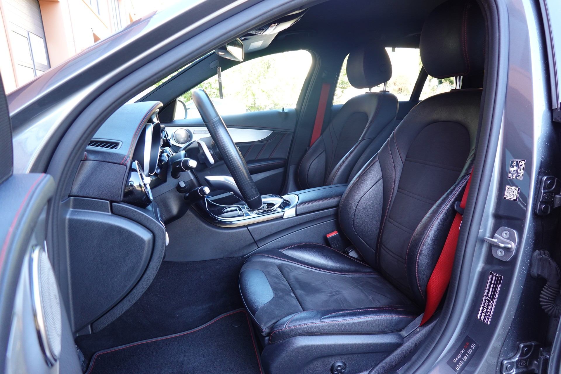 MERCEDES-BENZ C 43 AMG 4Matic - "Pack AMG * Sièges Electriques/Chauffant * Camera * GPS * Tempomat * intérieur carbone * Son Burmester"-image-21