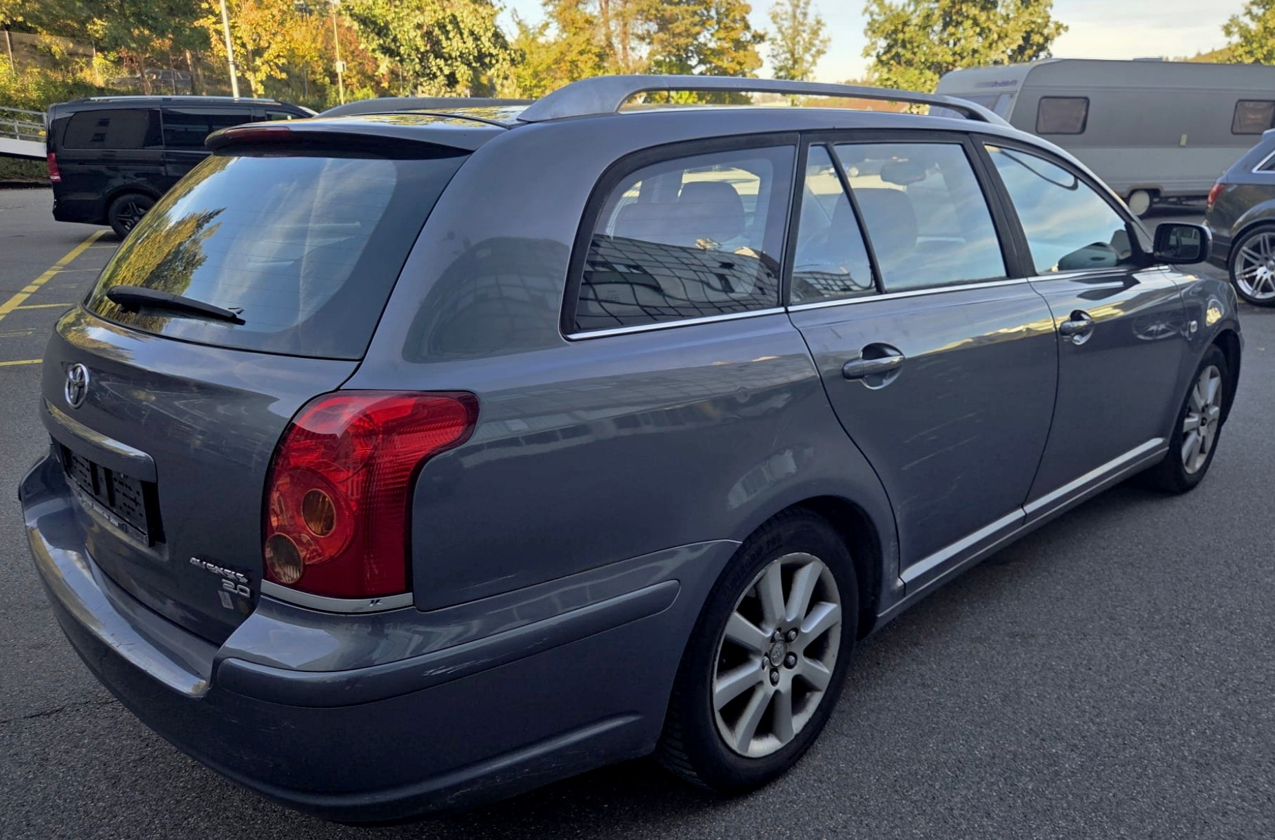 TOYOTA Avensis 2.0 D4 VVT-i Linea Sol Sportswagon-image-4