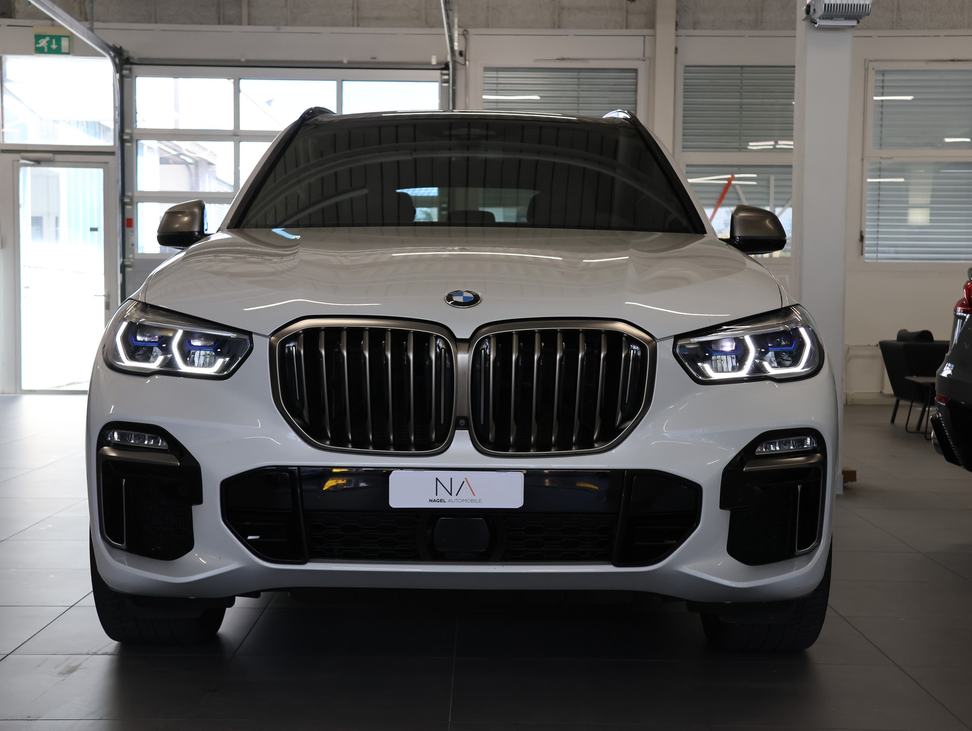 BMW X5 xDrive M50d Steptronic *STANDHEIZUNG*LASERLICHT*-image-2