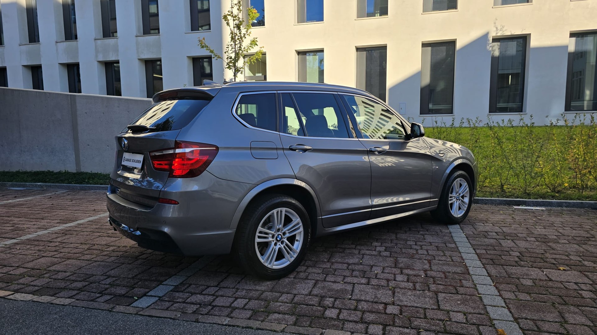 BMW xDrive 20d Steptronic M-Sport Paket (Facelift)| Elk AHK| Panoramadach| HARMAN KARDON| Top Ausgestattet| Frisch Ab MFK-image-5