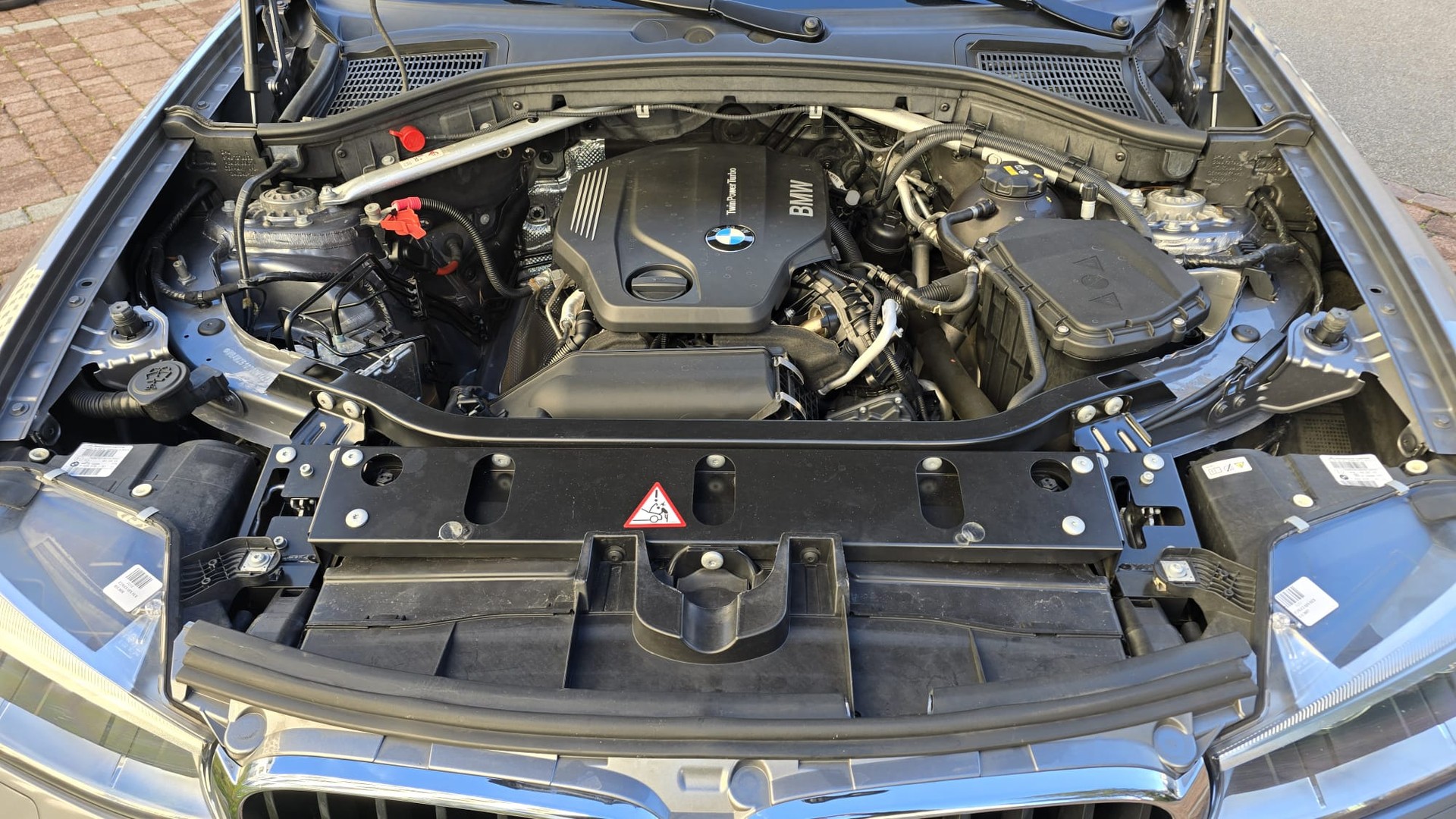 BMW xDrive 20d Steptronic M-Sport Paket (Facelift)| Elk AHK| Panoramadach| HARMAN KARDON| Top Ausgestattet| Frisch Ab MFK-image-9
