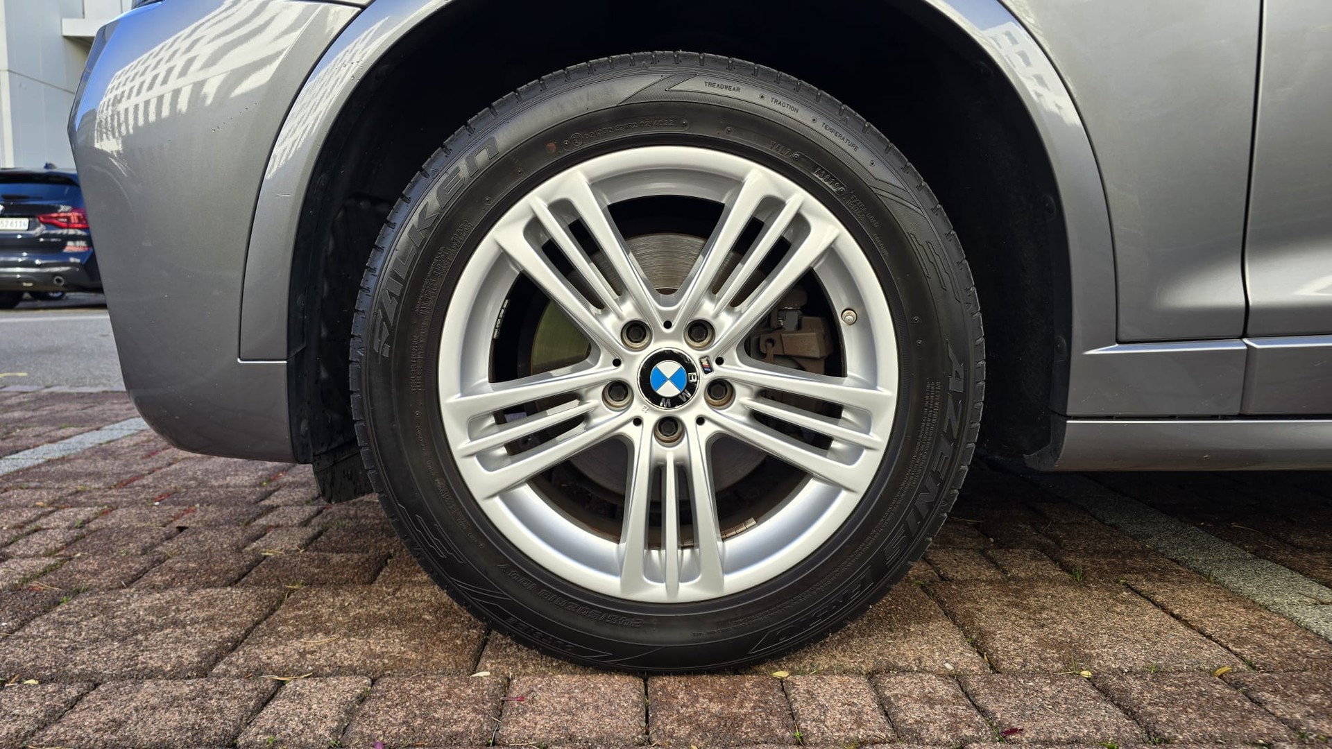 BMW xDrive 20d Steptronic M-Sport Paket (Facelift)| Elk AHK| Panoramadach| HARMAN KARDON| Top Ausgestattet| Frisch Ab MFK-image-8