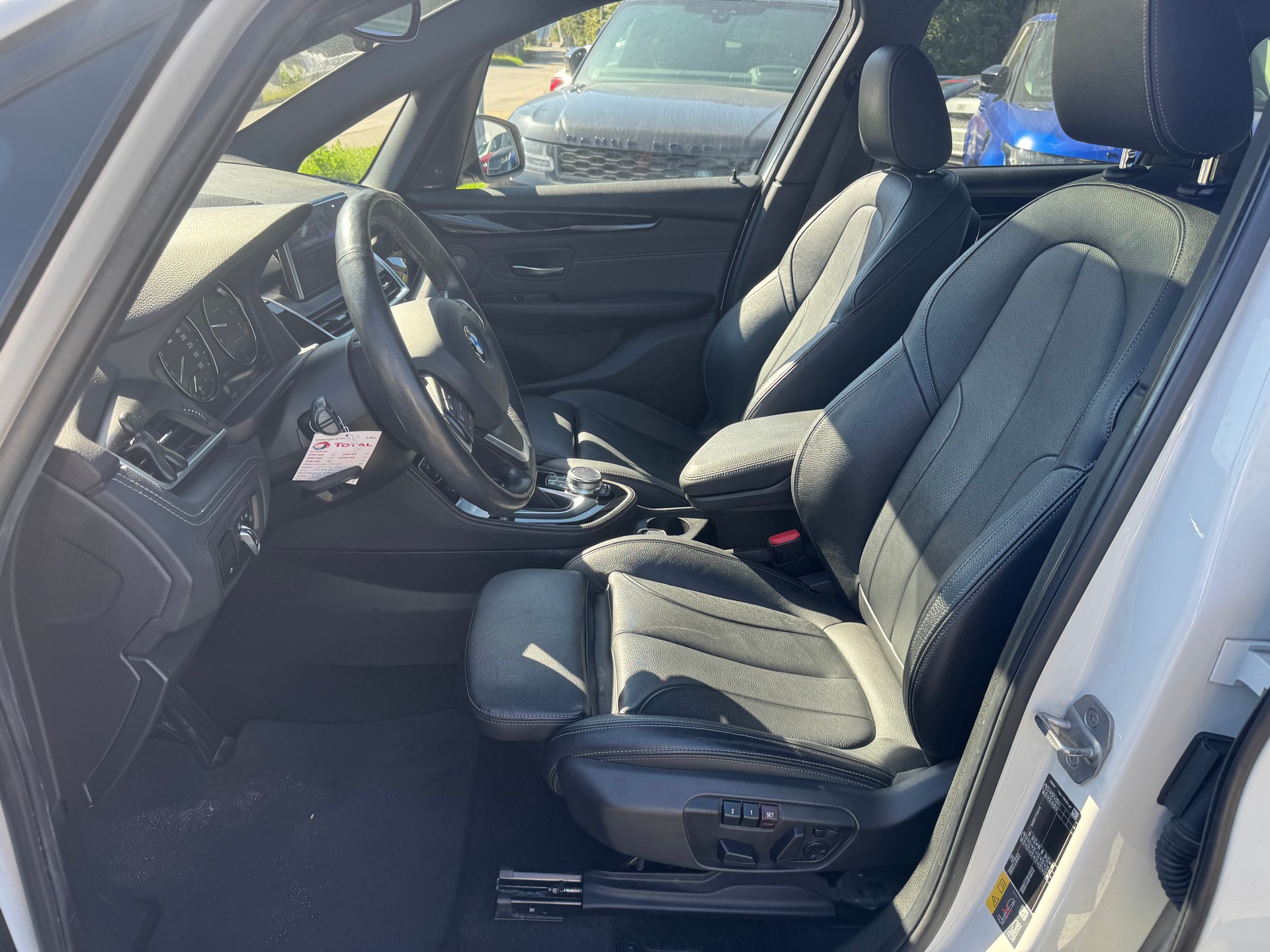 BMW 225xe iPerformance Active Tourer Steptronic Sport Line-image-13