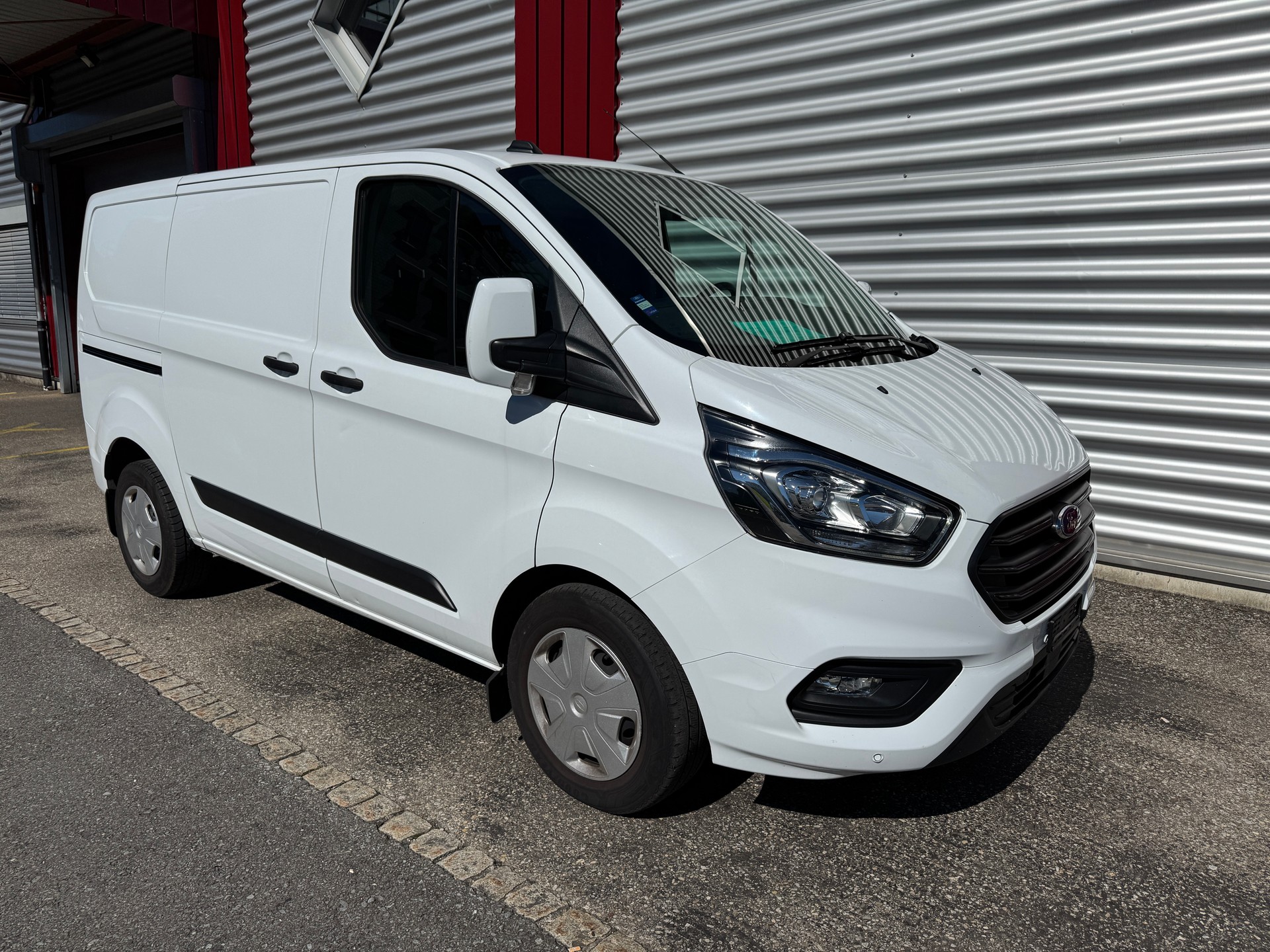 FORD Transit Custom Van 300 L1H1 Trend A-image-2