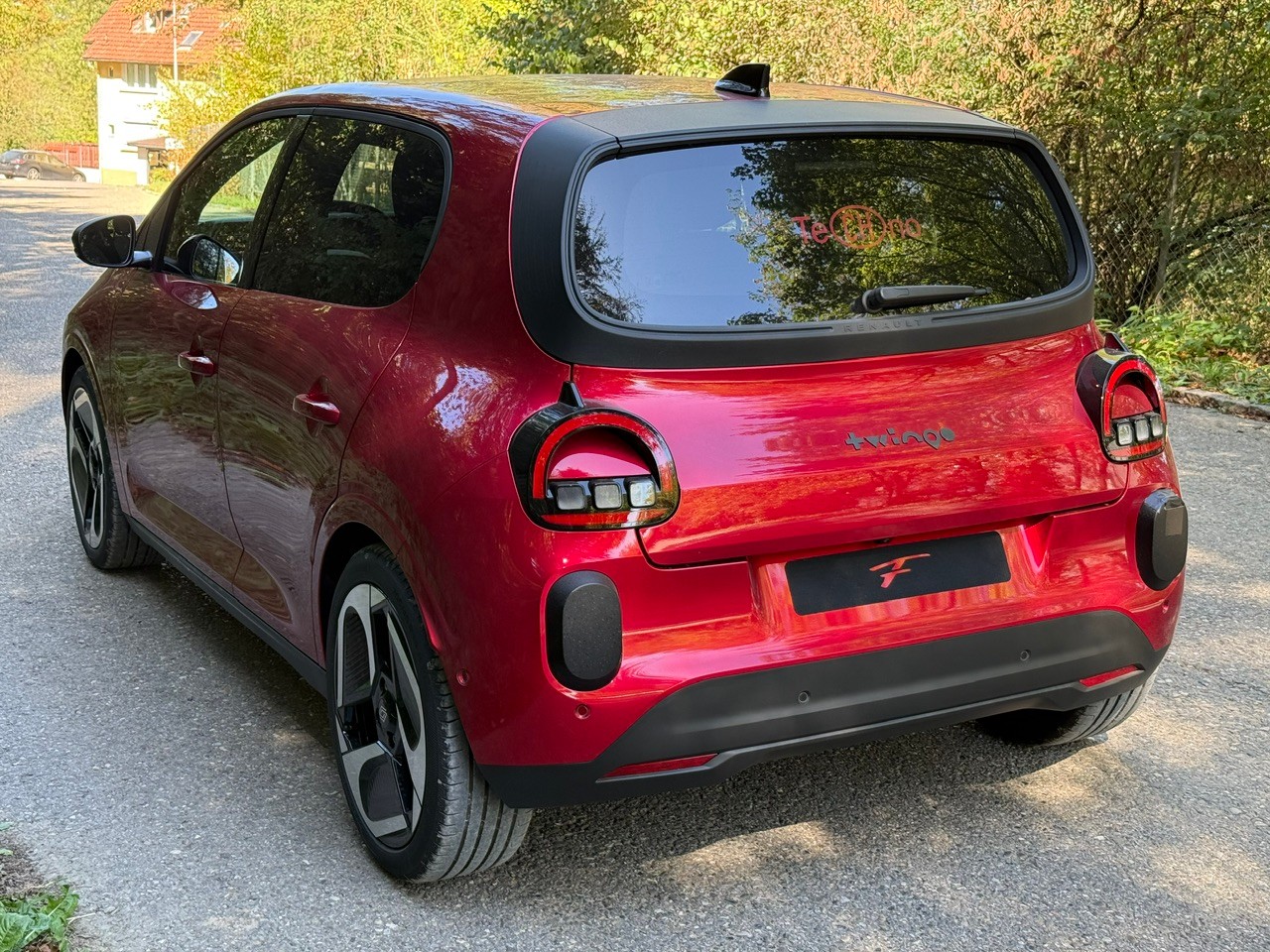 RENAULT Twingo E-Tech 27kWh Techno-image-4