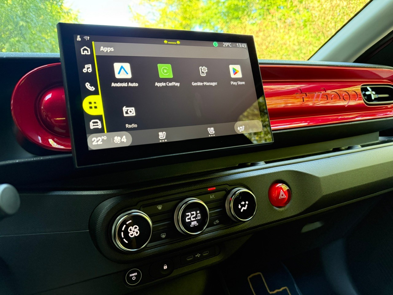 RENAULT Twingo E-Tech 27kWh Techno-image-15