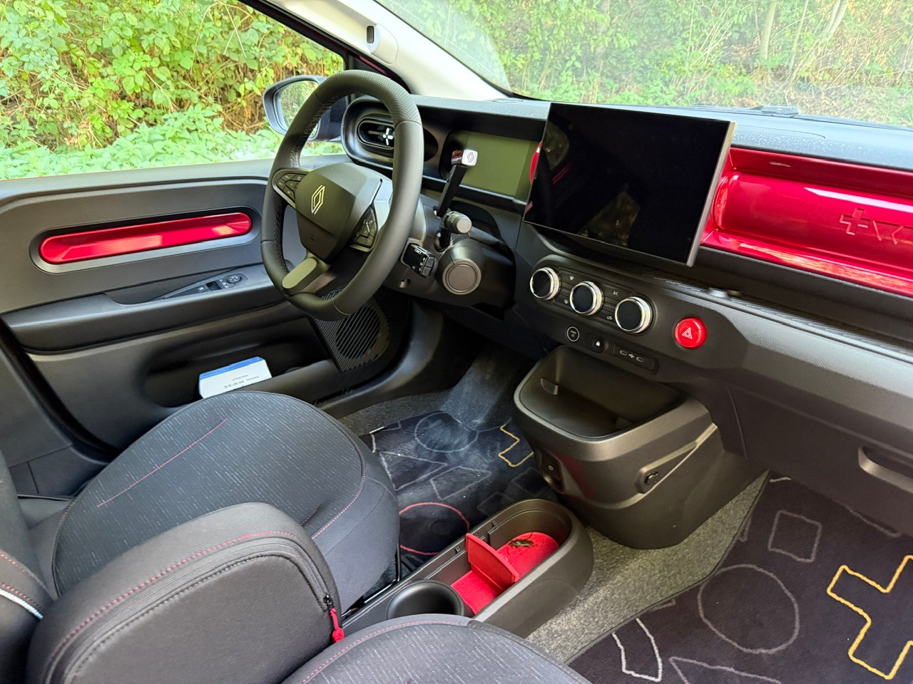 RENAULT Twingo E-Tech 27kWh Techno-image-10