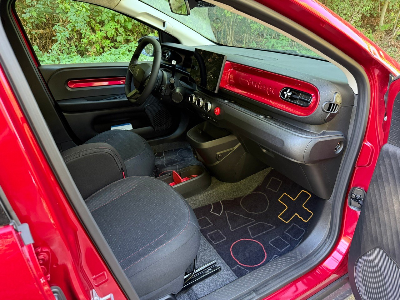 RENAULT Twingo E-Tech 27kWh Techno-image-12