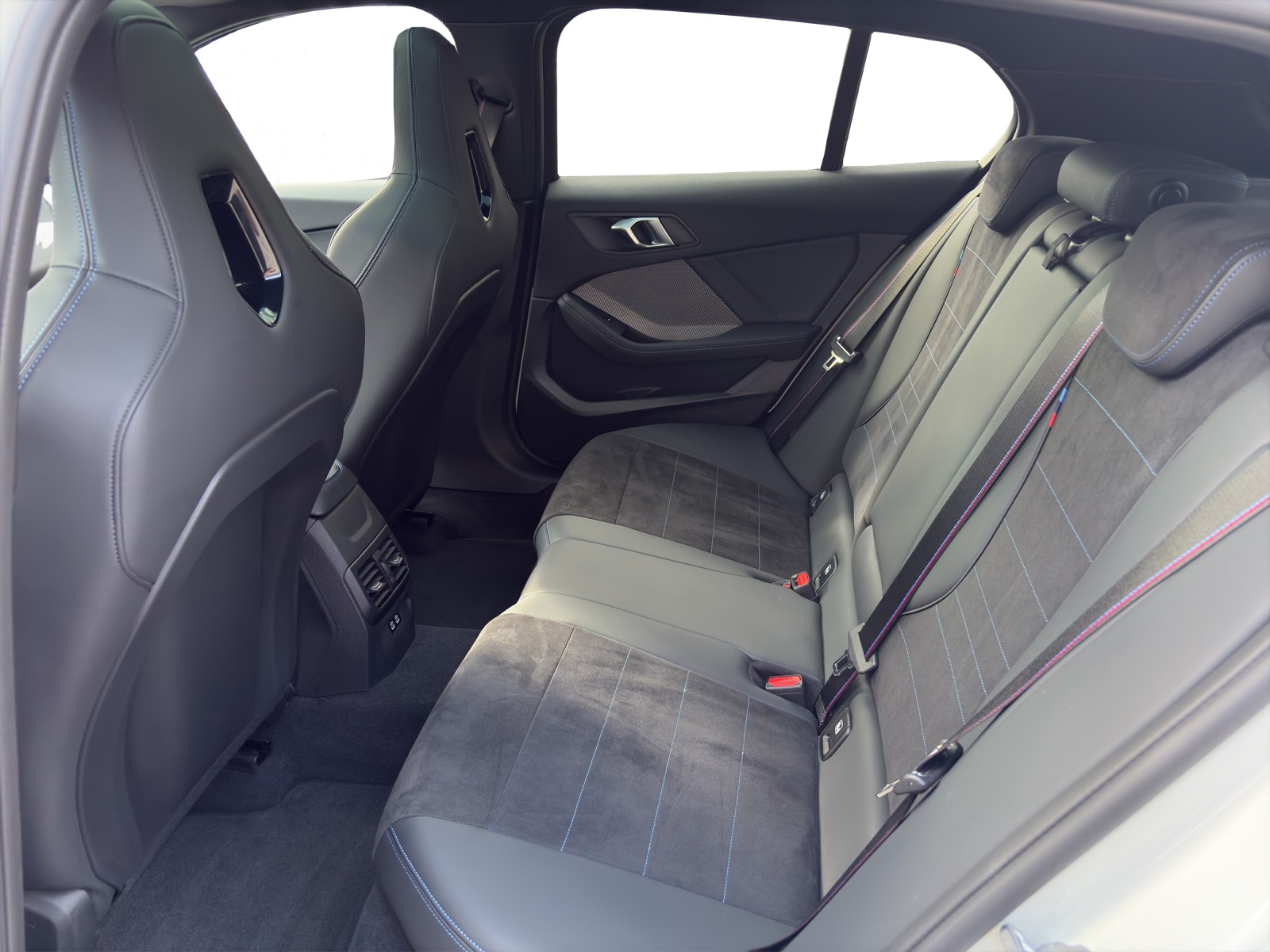 BMW M135i xDrive-image-11