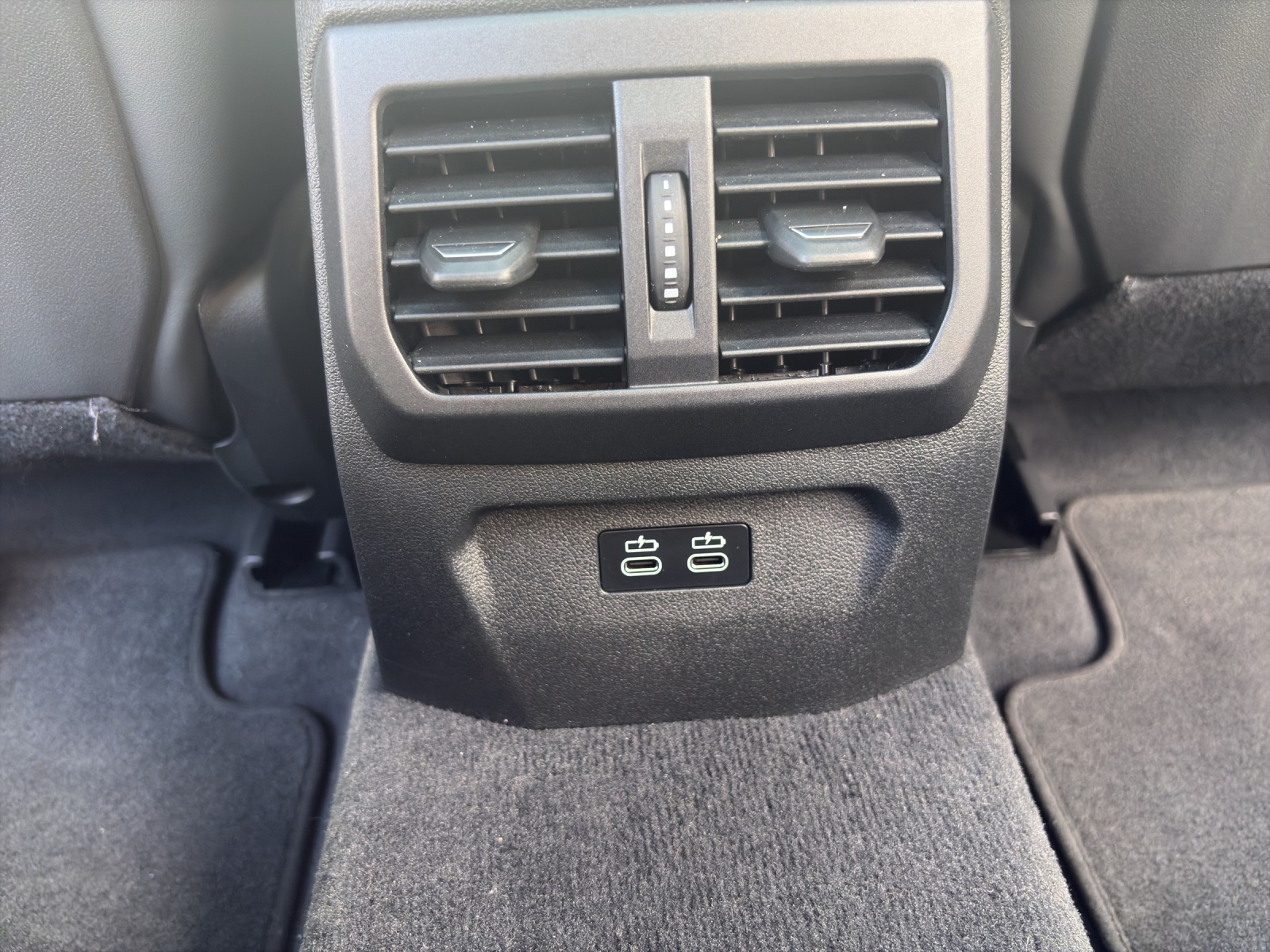 BMW M135i xDrive-image-12